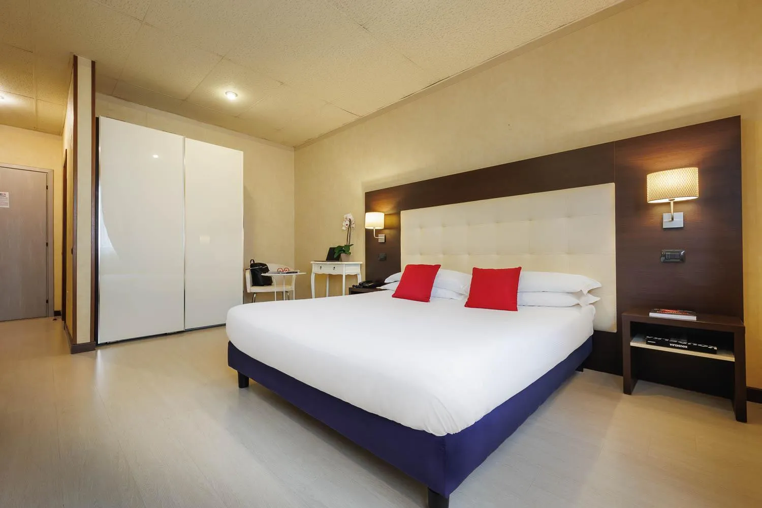 Bedroom, Bed in JR Hotels Bologna Amadeus