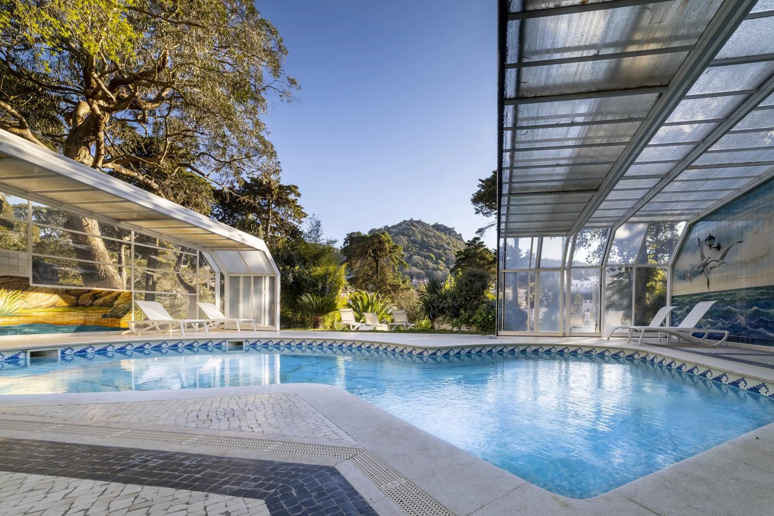 Pool view in Sintra Marmòris Camélia