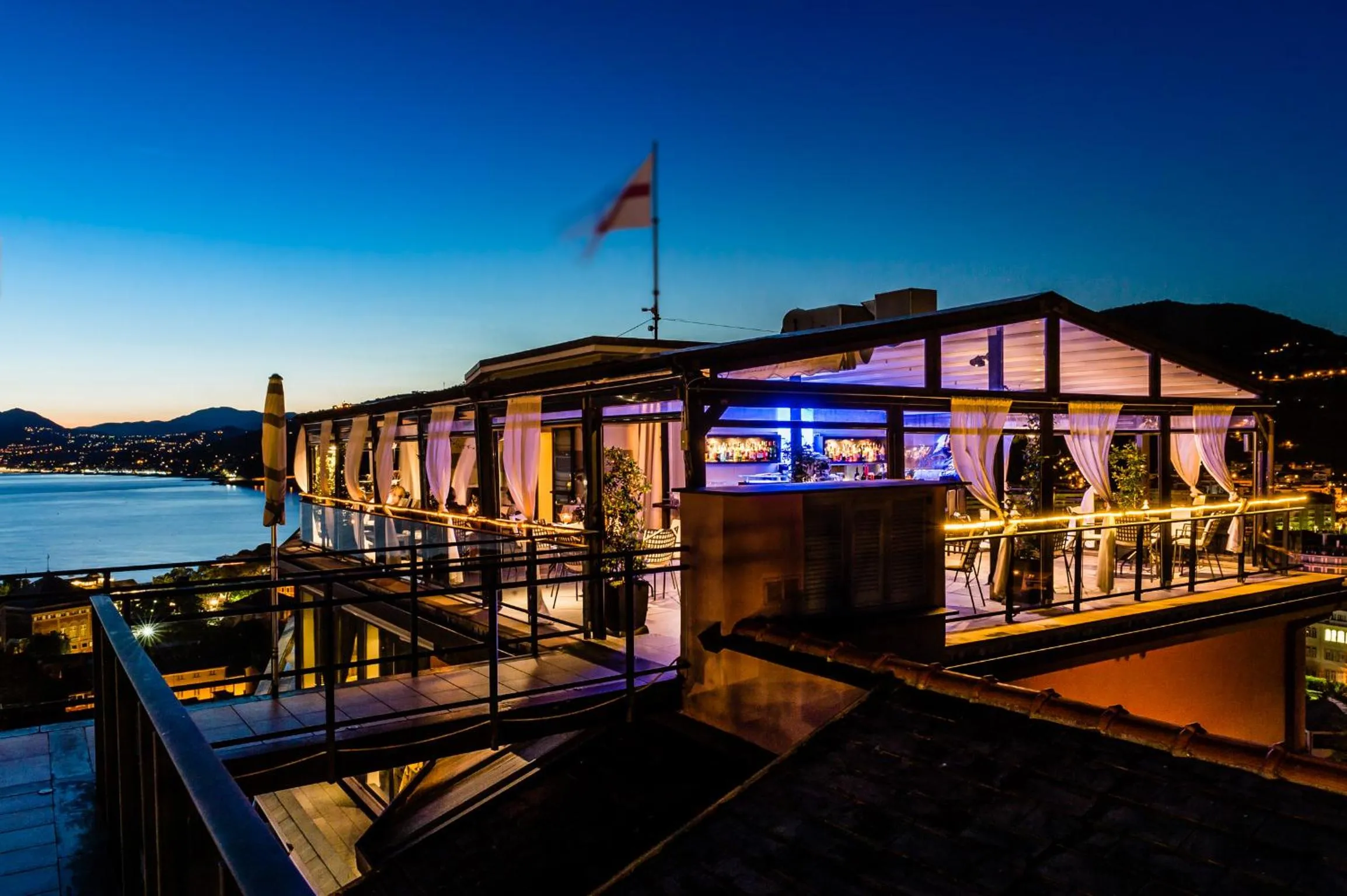 Lounge or bar in Hotel Vis à Vis