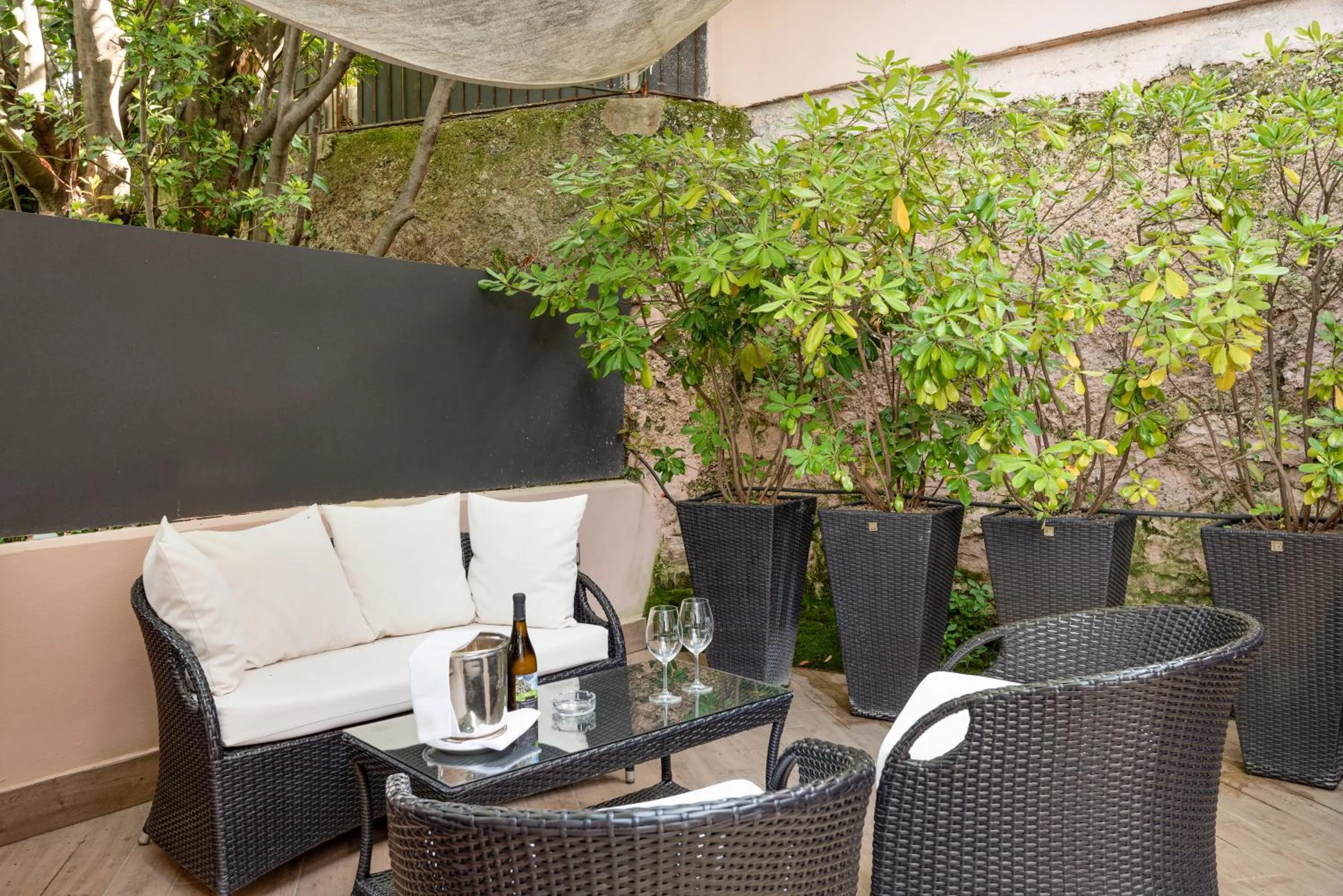 Patio in Hotel Vis à Vis