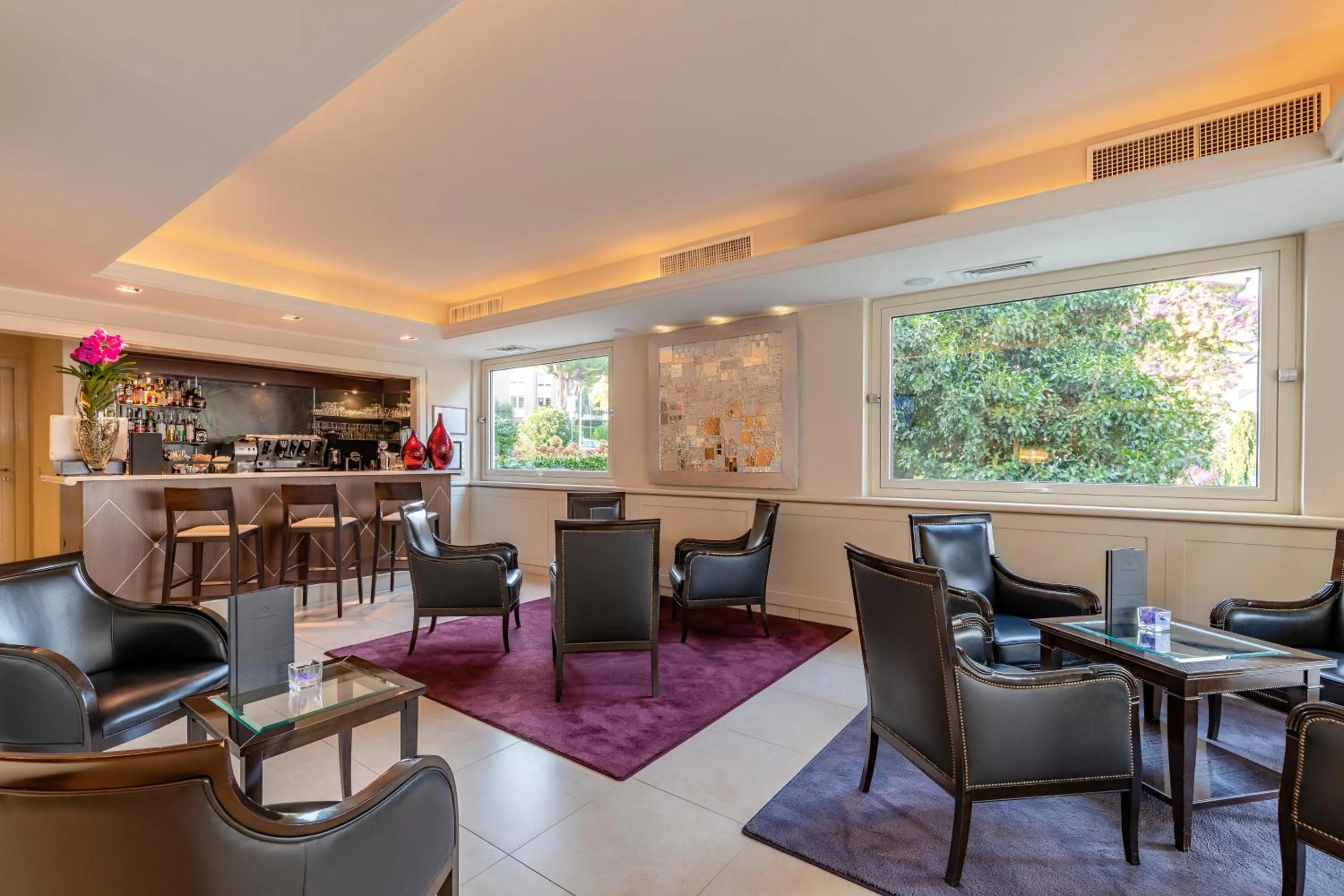Lounge or bar in Villa Rosa Hotel Desenzano
