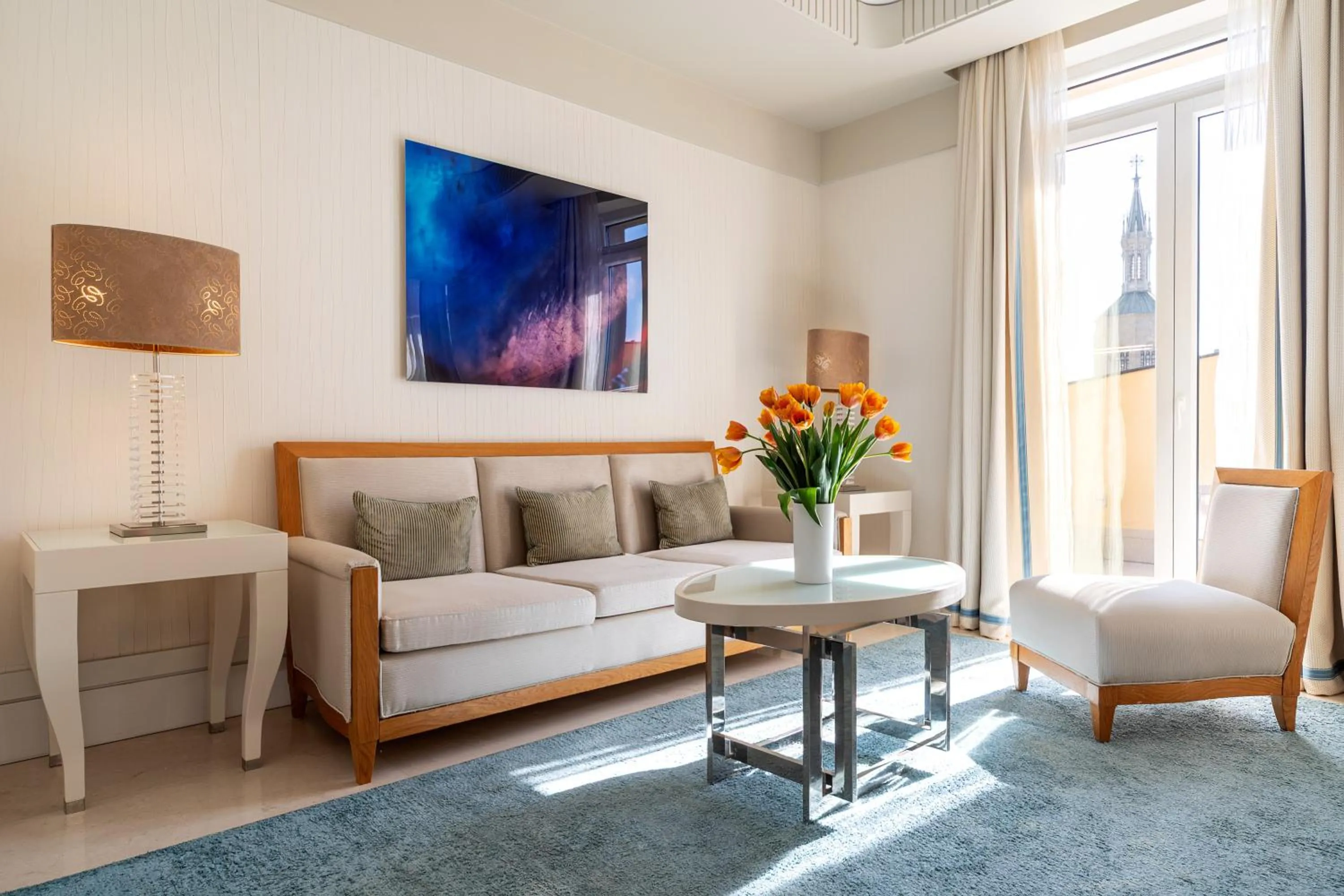 Living room in Meliá Genova