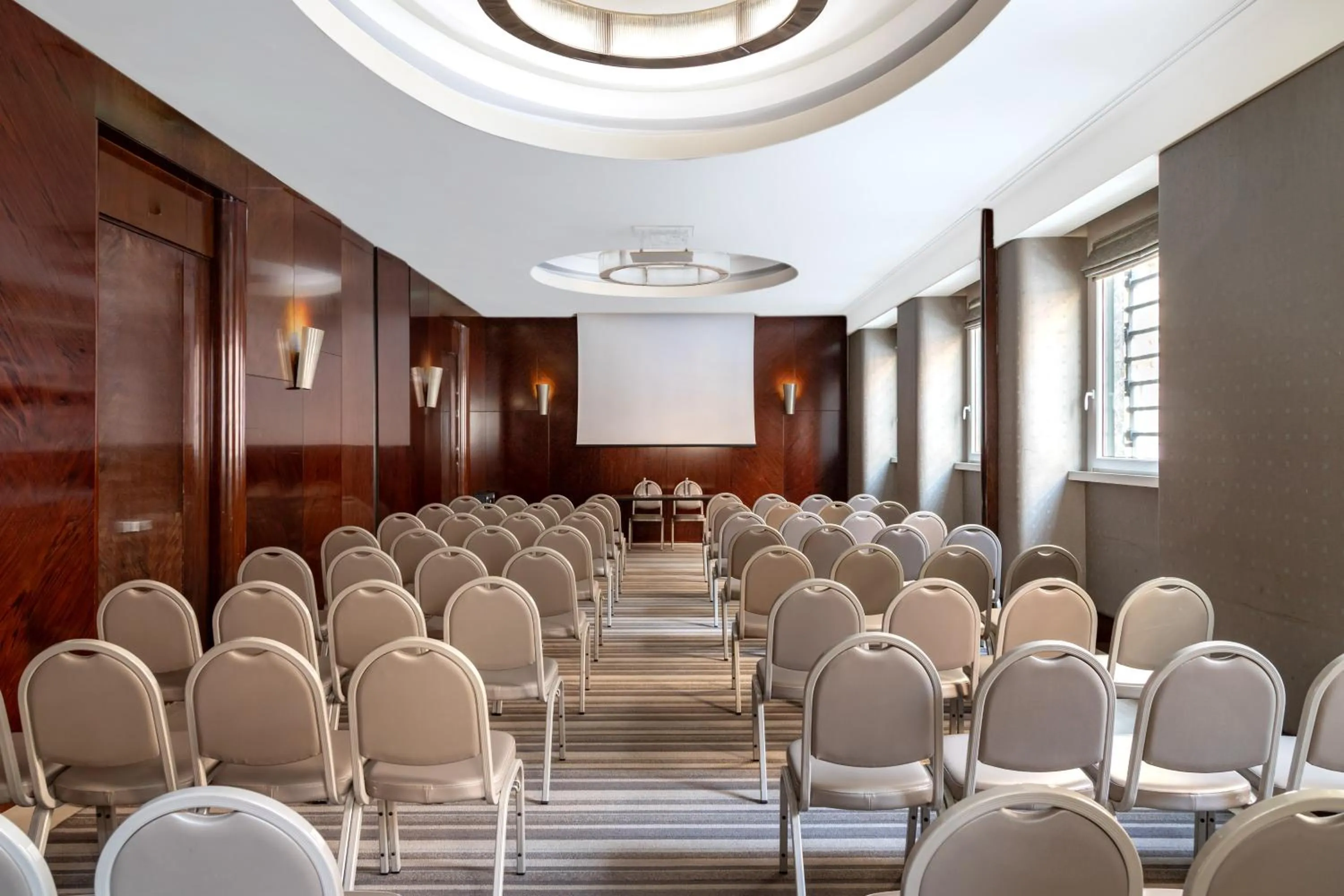 Meeting/conference room in Meliá Genova