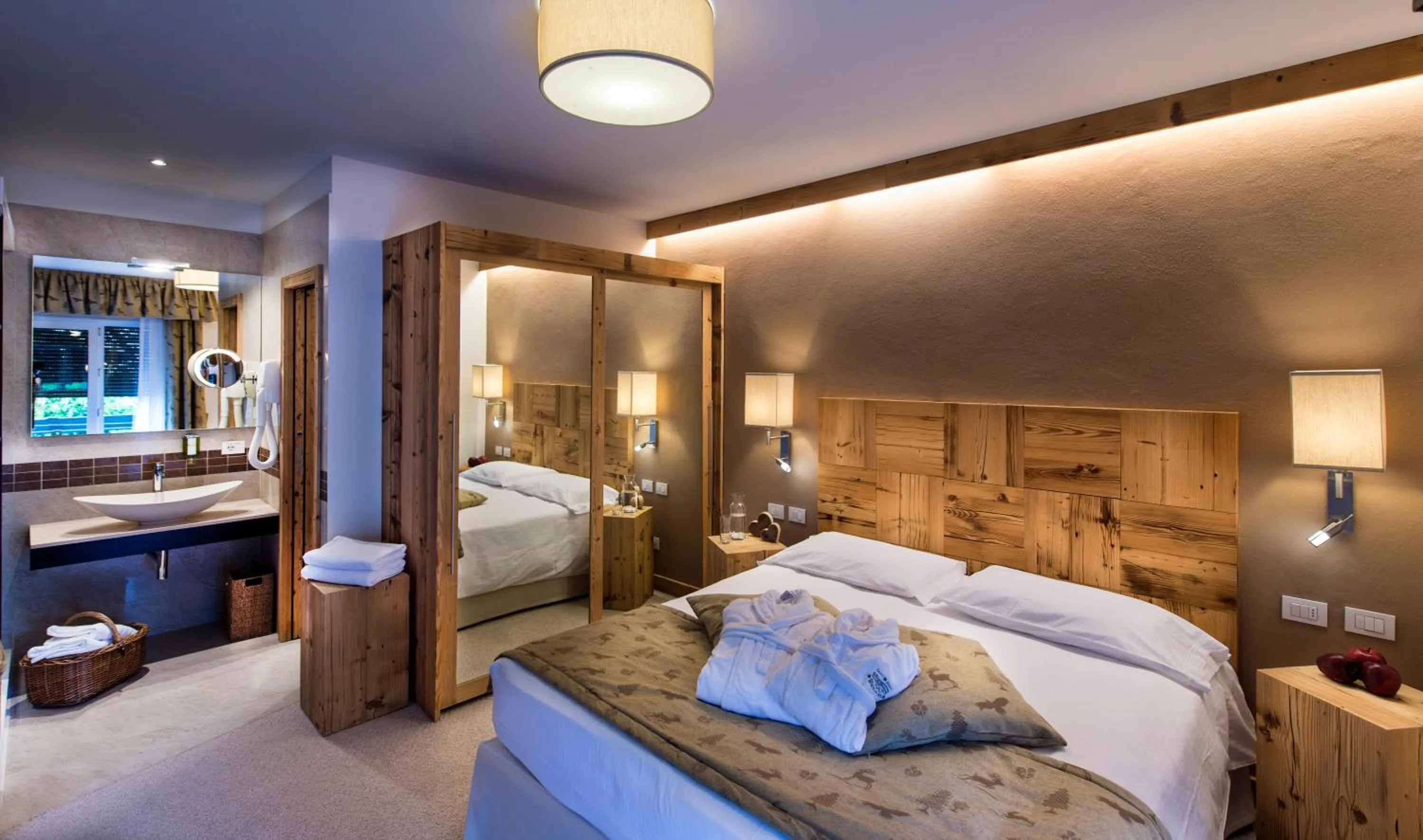 Bed in Alp Wellness Sport Hotel Panorama