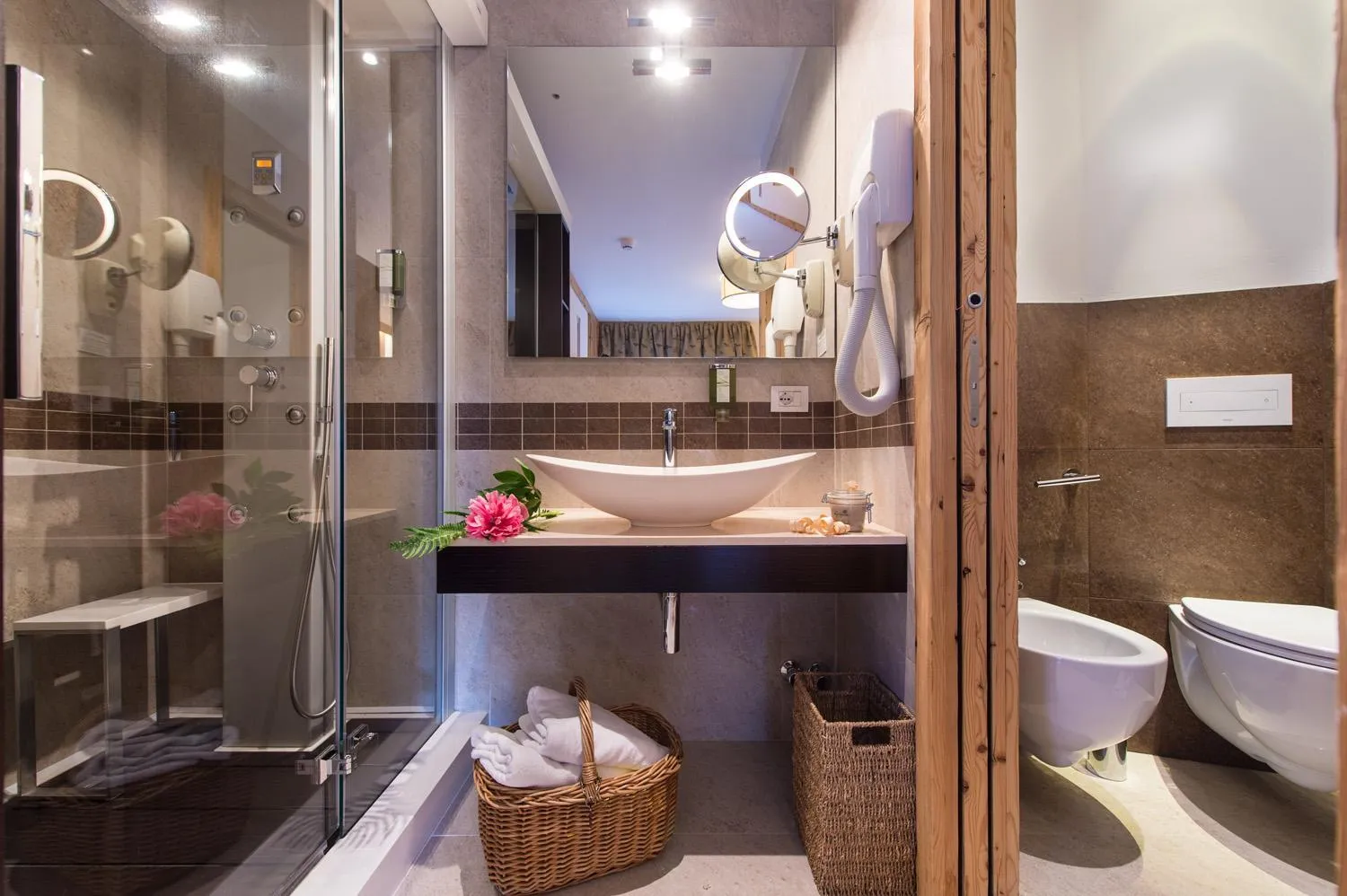 Toilet in Alp Wellness Sport Hotel Panorama