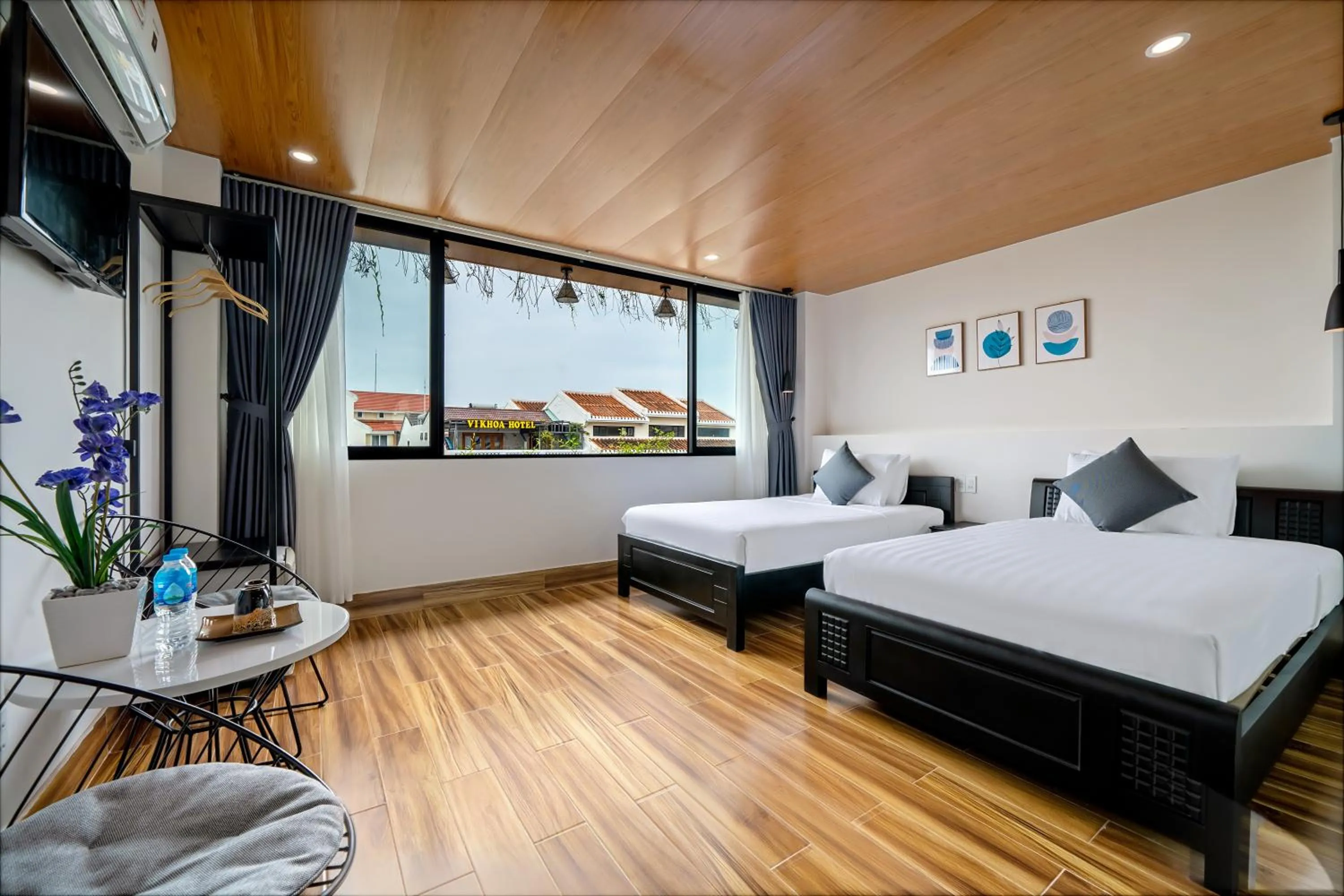 Photo of the whole room, Bed in 1 Stop Dory Hotel