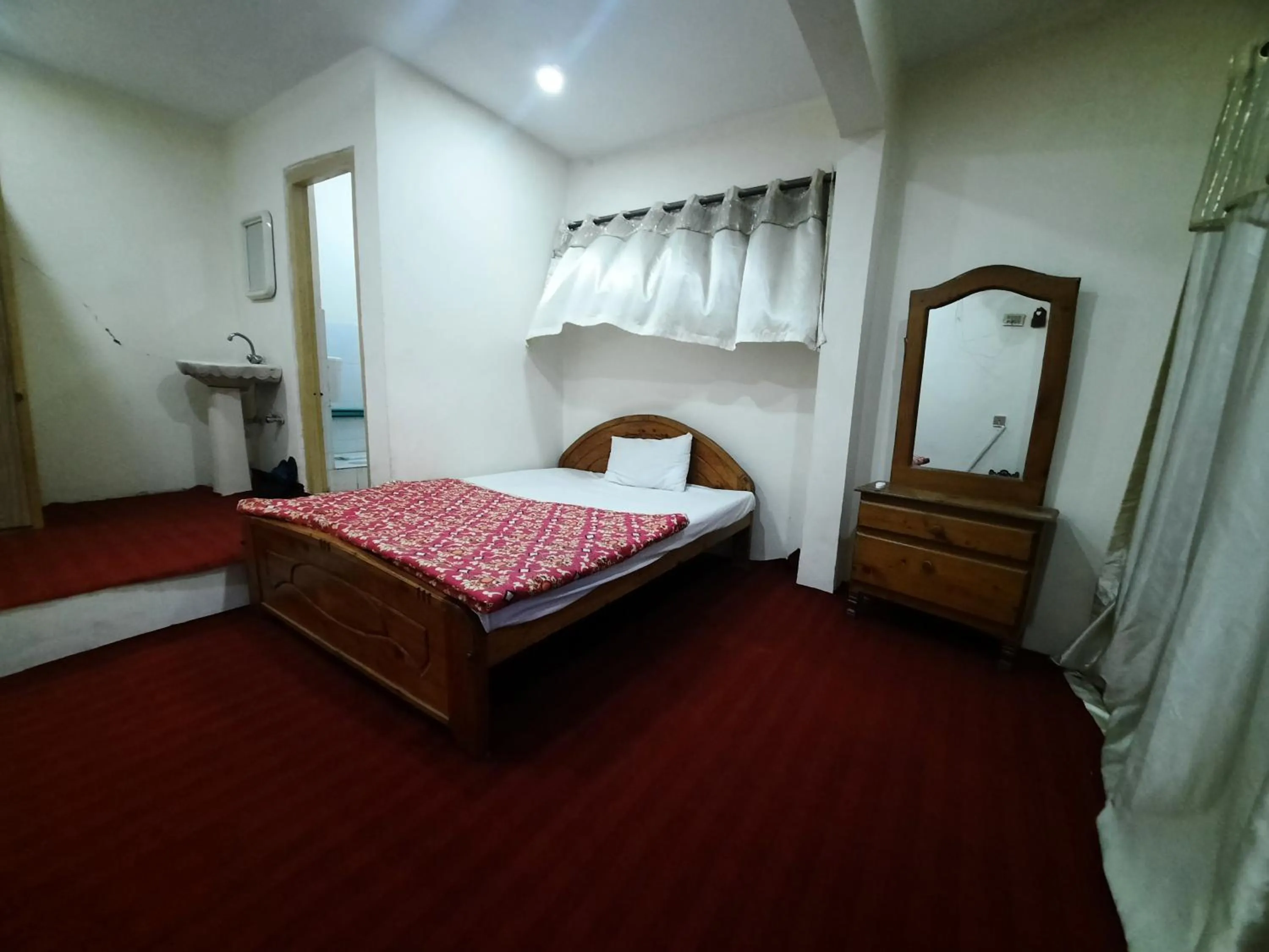 Bed in Highlander inn Skardu