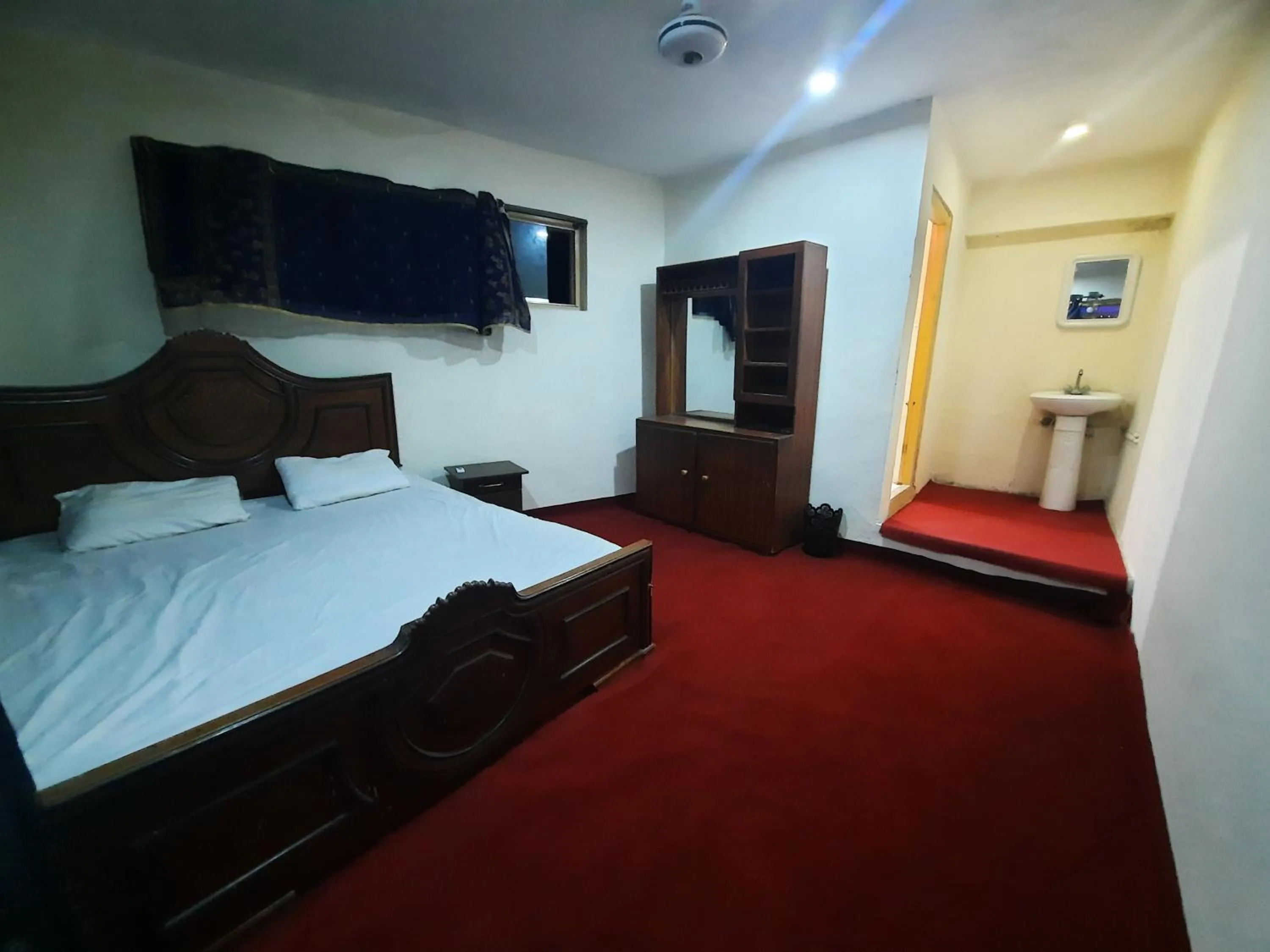 Highlander inn Skardu