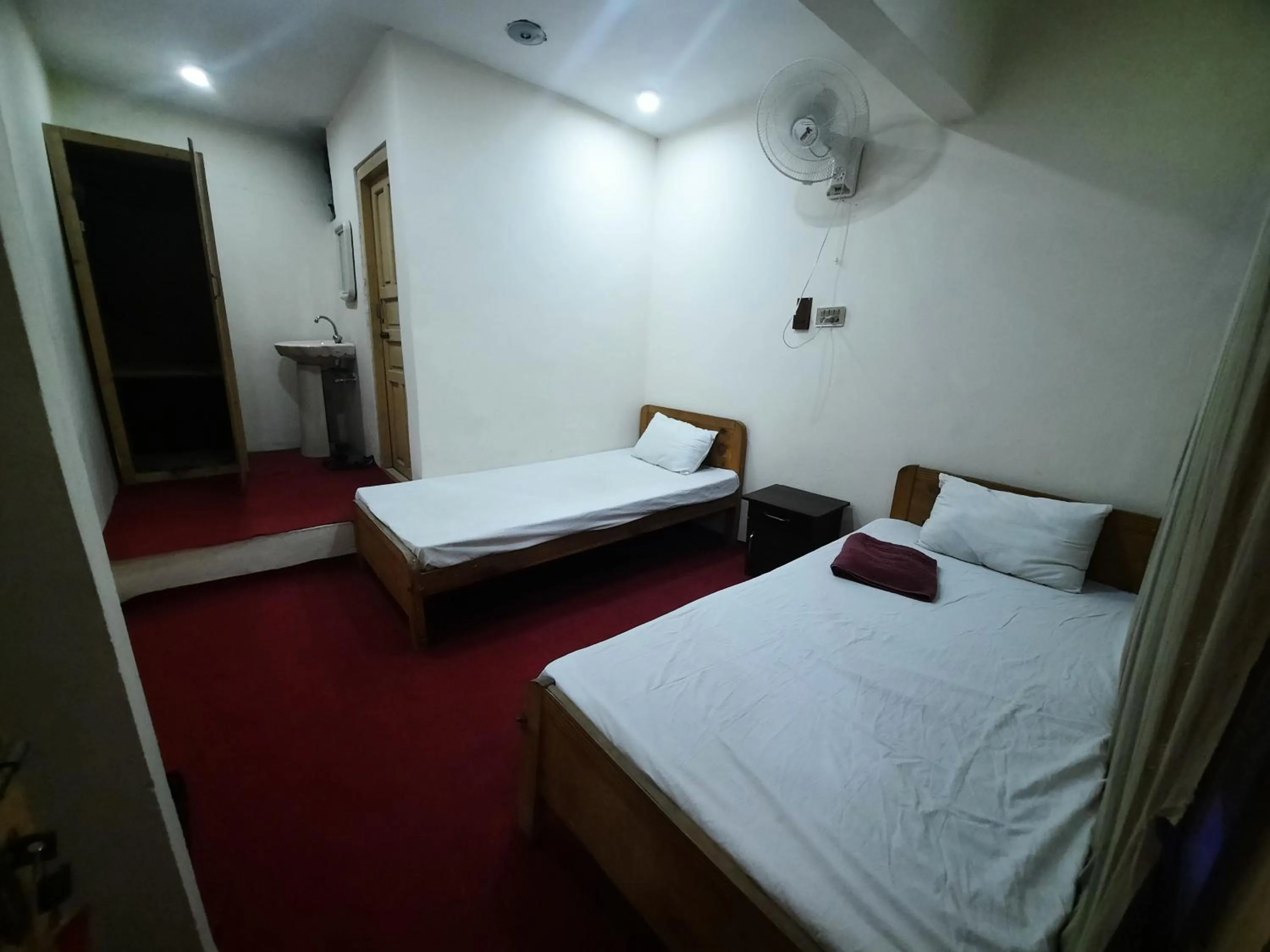 Bed in Highlander inn Skardu