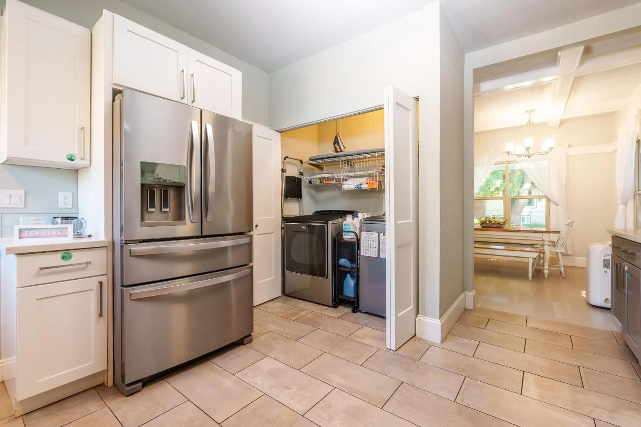 Kitchen or kitchenette in Upgraded Home with 5 BR 4 Bath 4 FREE gated parking space, Family,EV,RV friendly