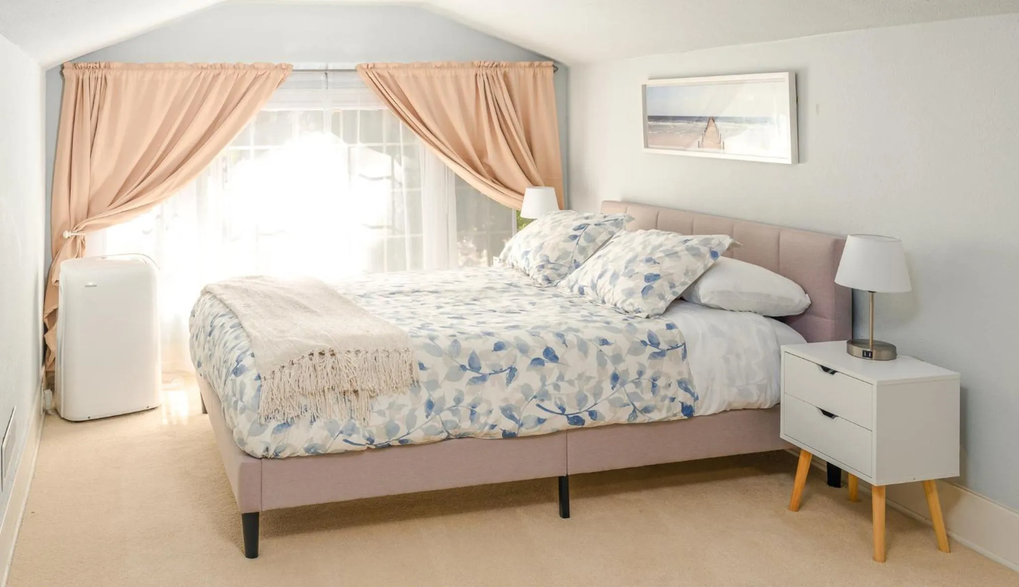 Bed in Upgraded Home with 5 BR 4 Bath 4 FREE gated parking space, Family,EV,RV friendly