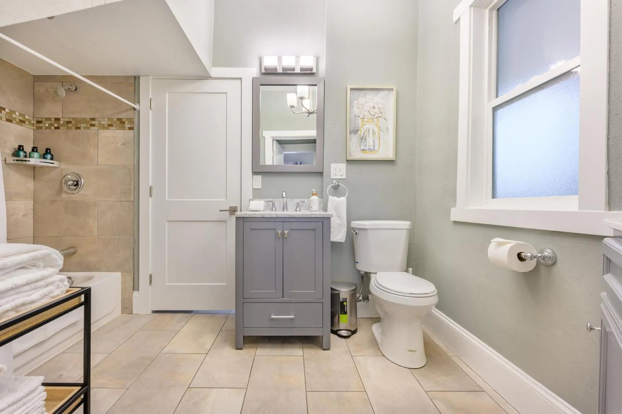 Shower in Upgraded Home with 5 BR 4 Bath 4 FREE gated parking space, Family,EV,RV friendly