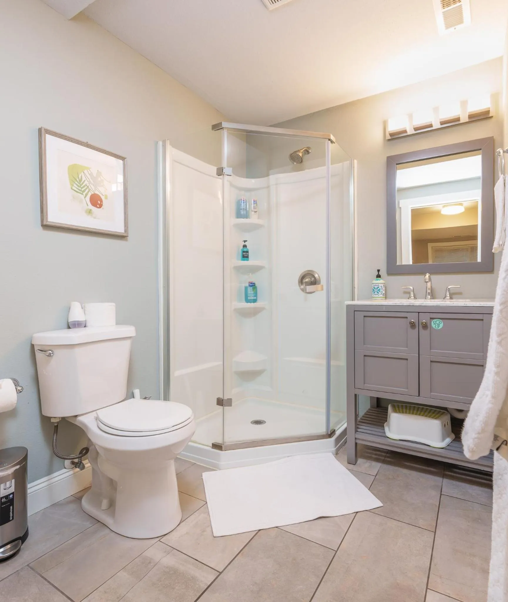 Shower in Upgraded Home with 5 BR 4 Bath 4 FREE gated parking space, Family,EV,RV friendly