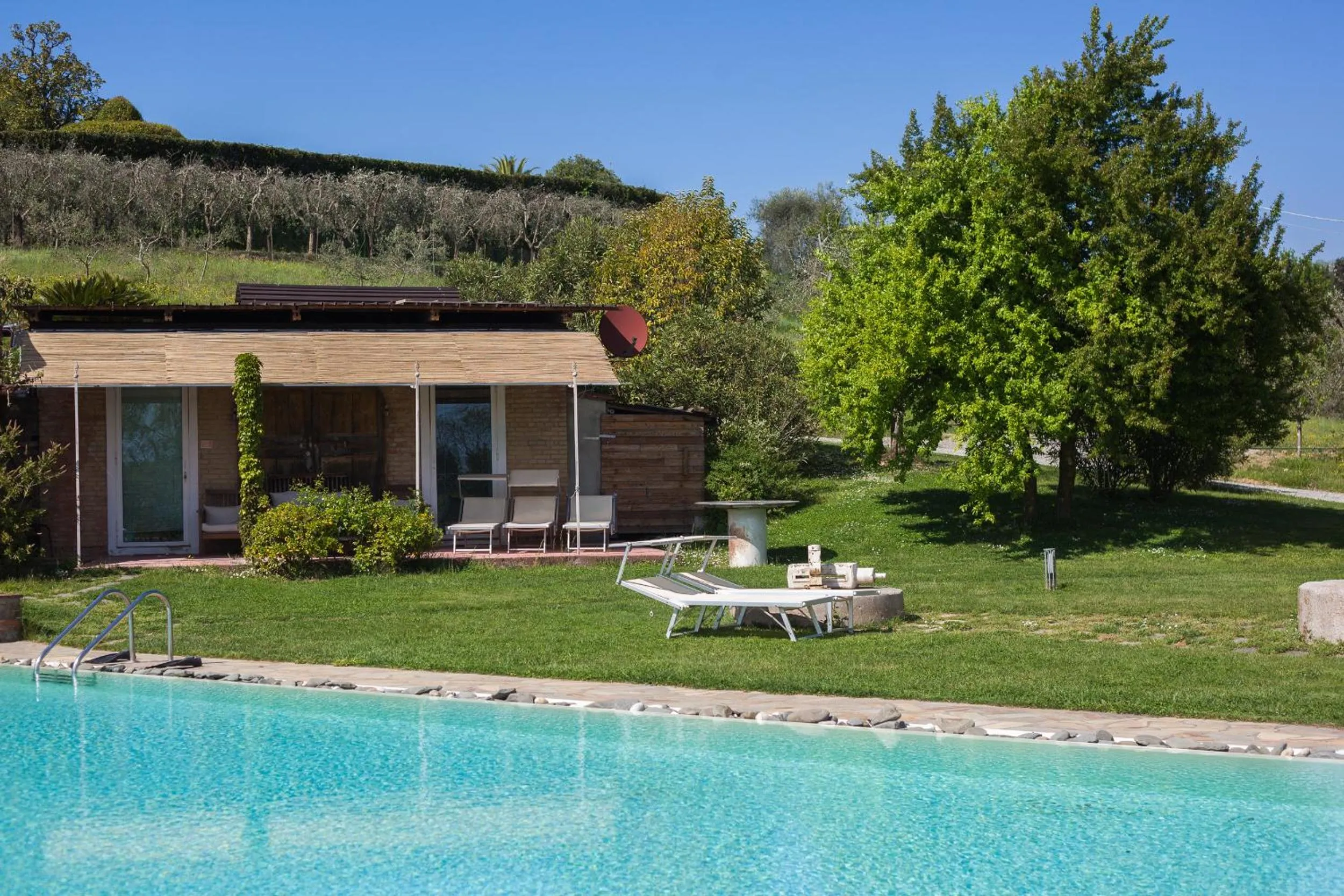 Pool view in Relais Del Lago