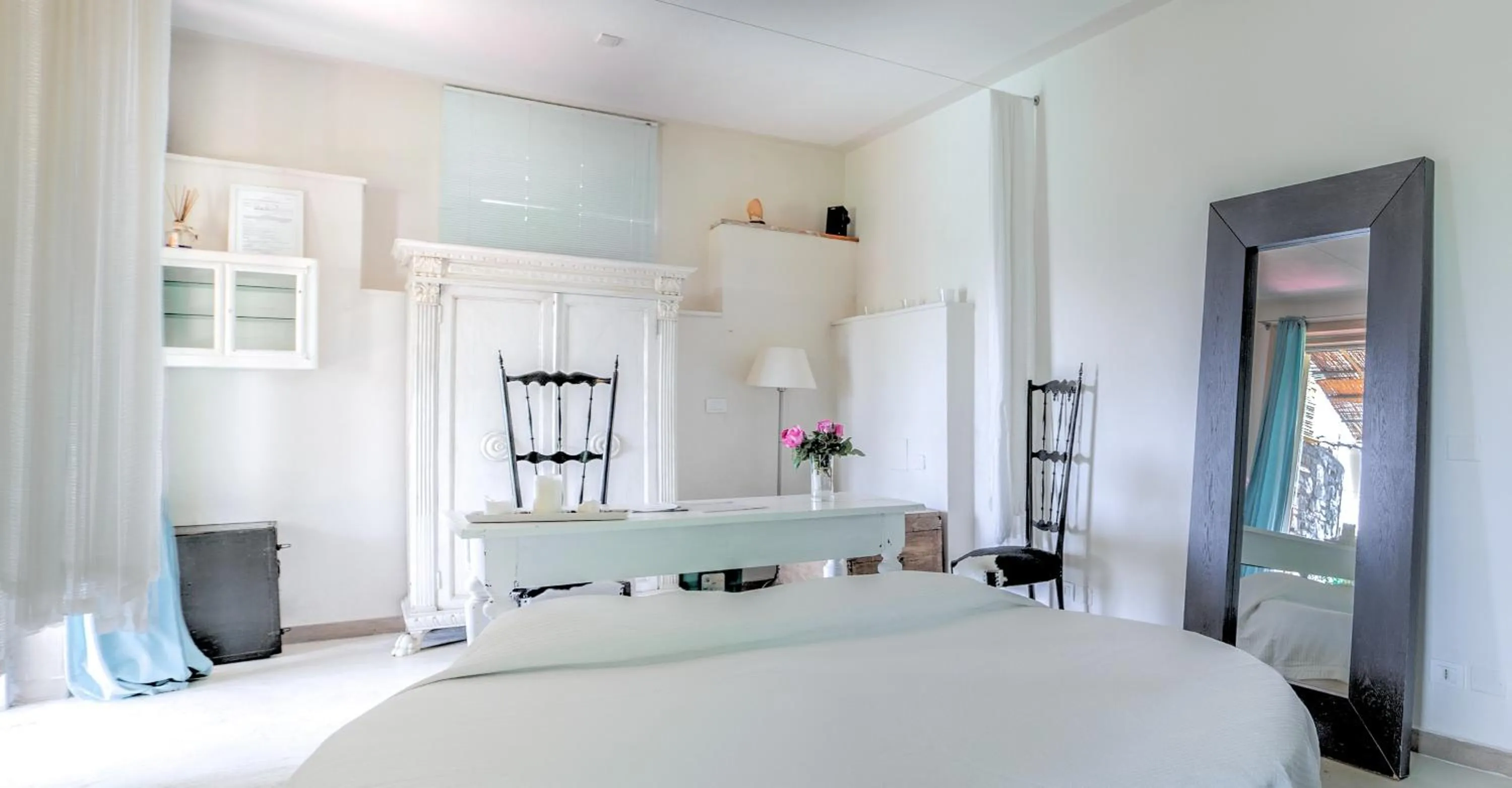 Decorative detail, Bed in Relais Del Lago