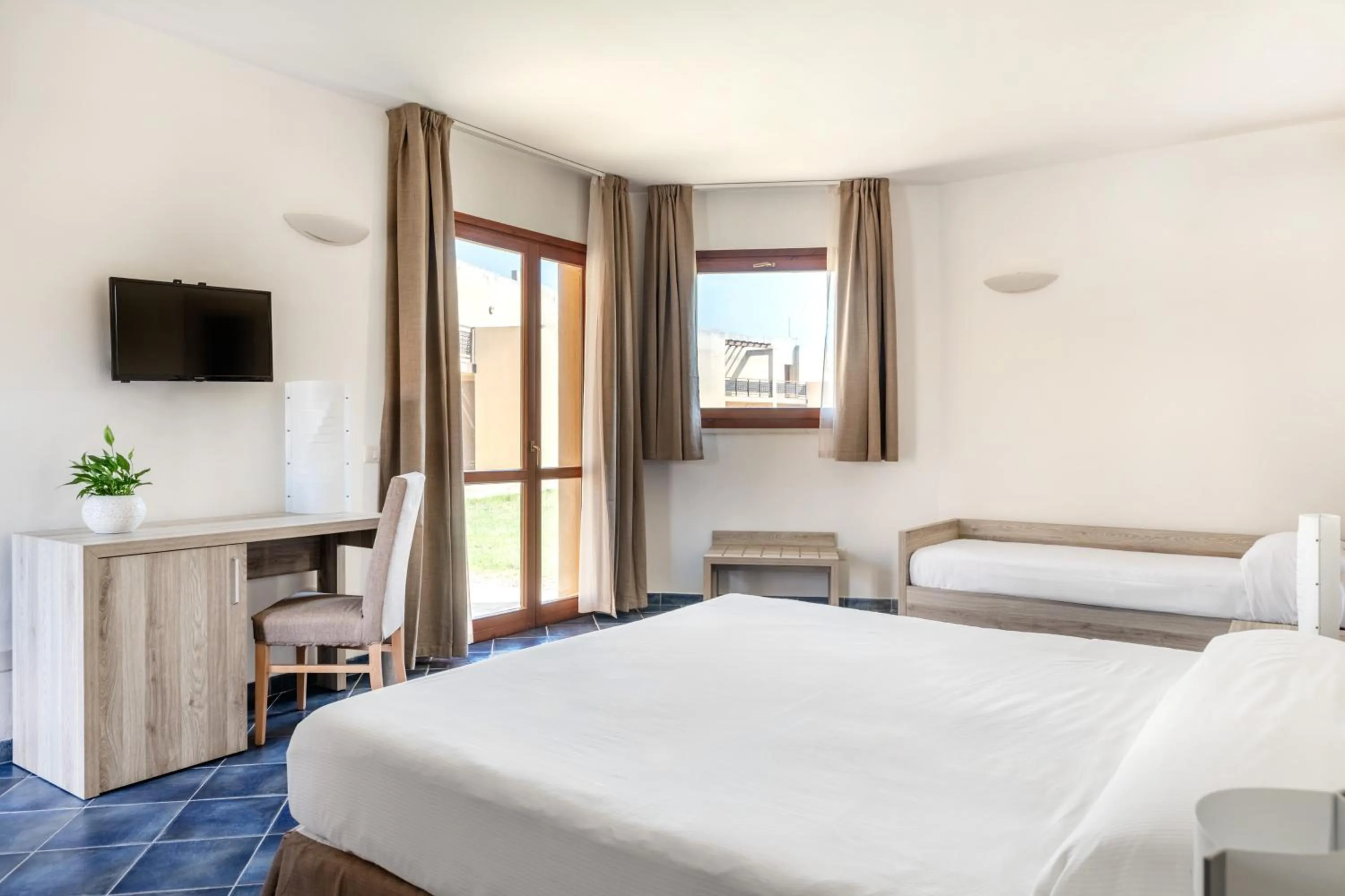 Bedroom, Bed in VOI Arenella Resort