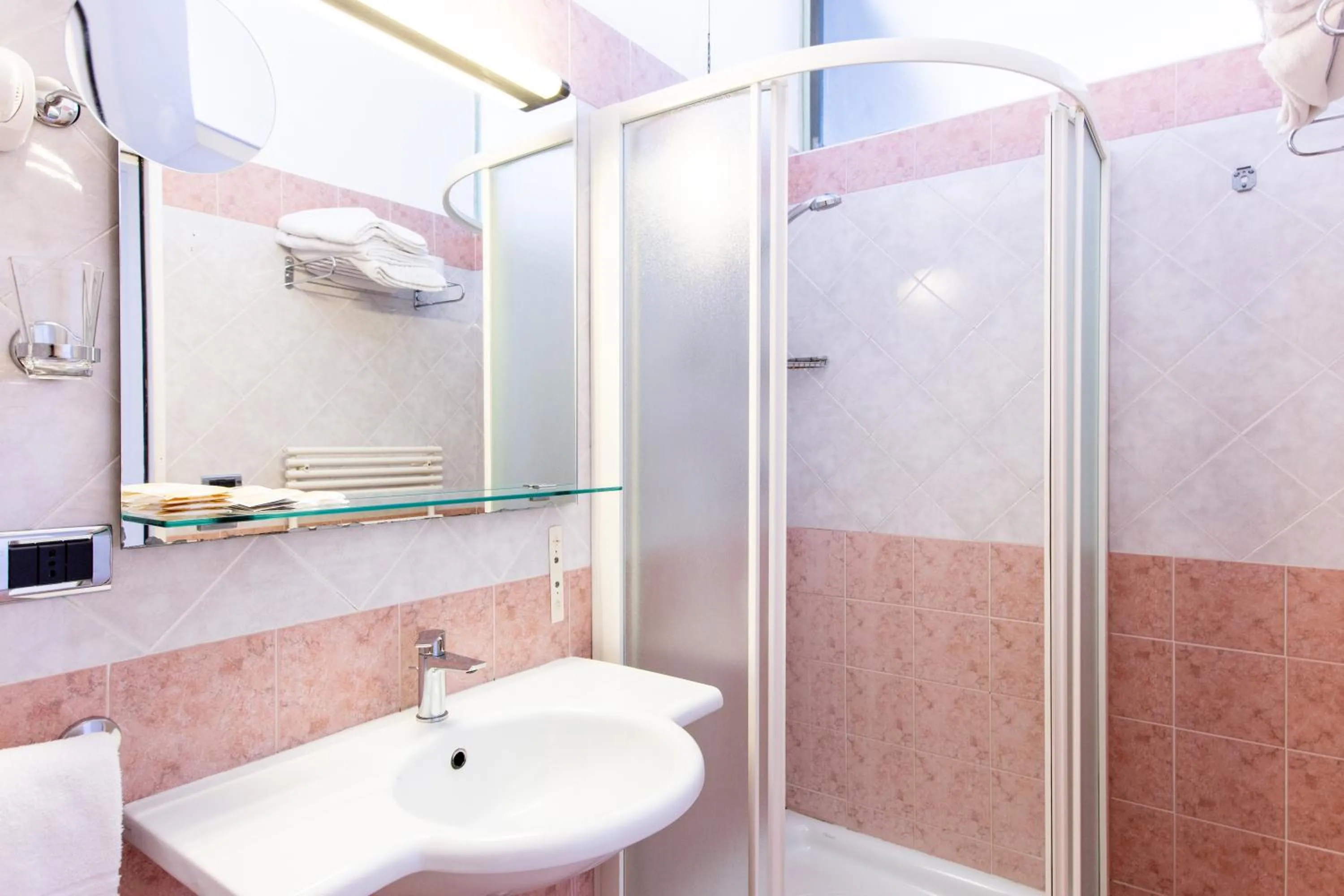 Shower in Hotel Baltic Riccione-Fronte Mare