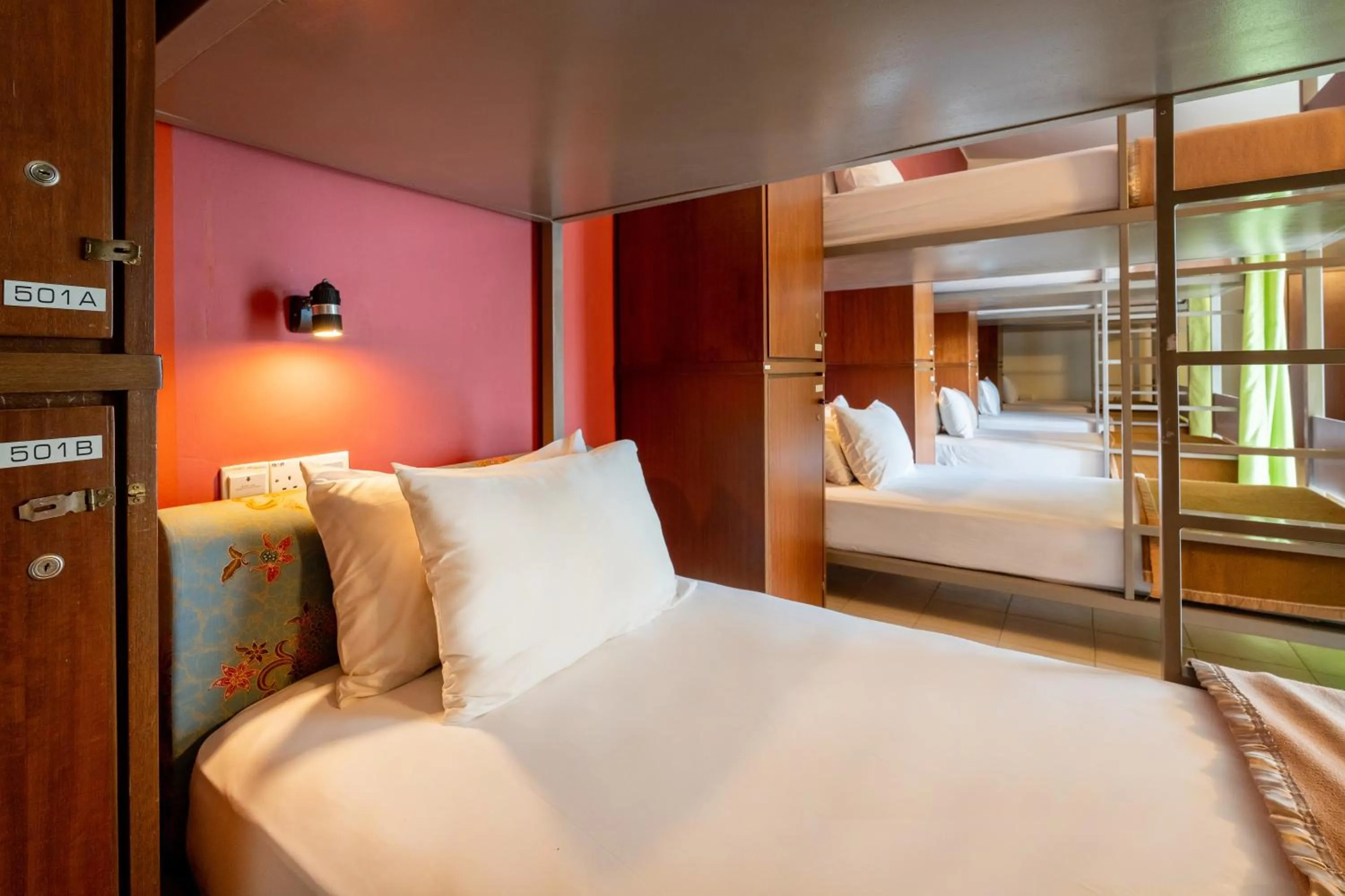 Bed in Victoria Inn, Penang