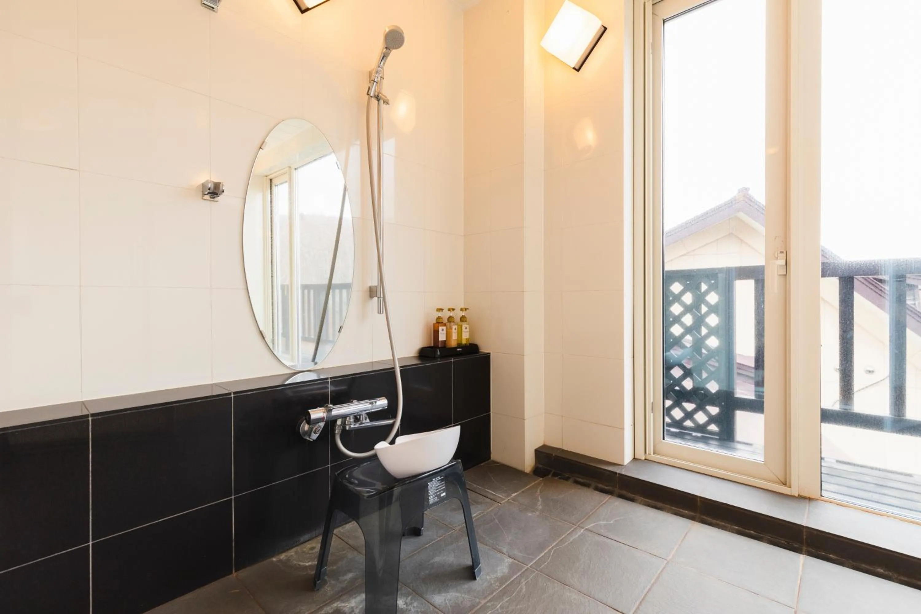 Hot Spring Bath in Hotel Jogakura