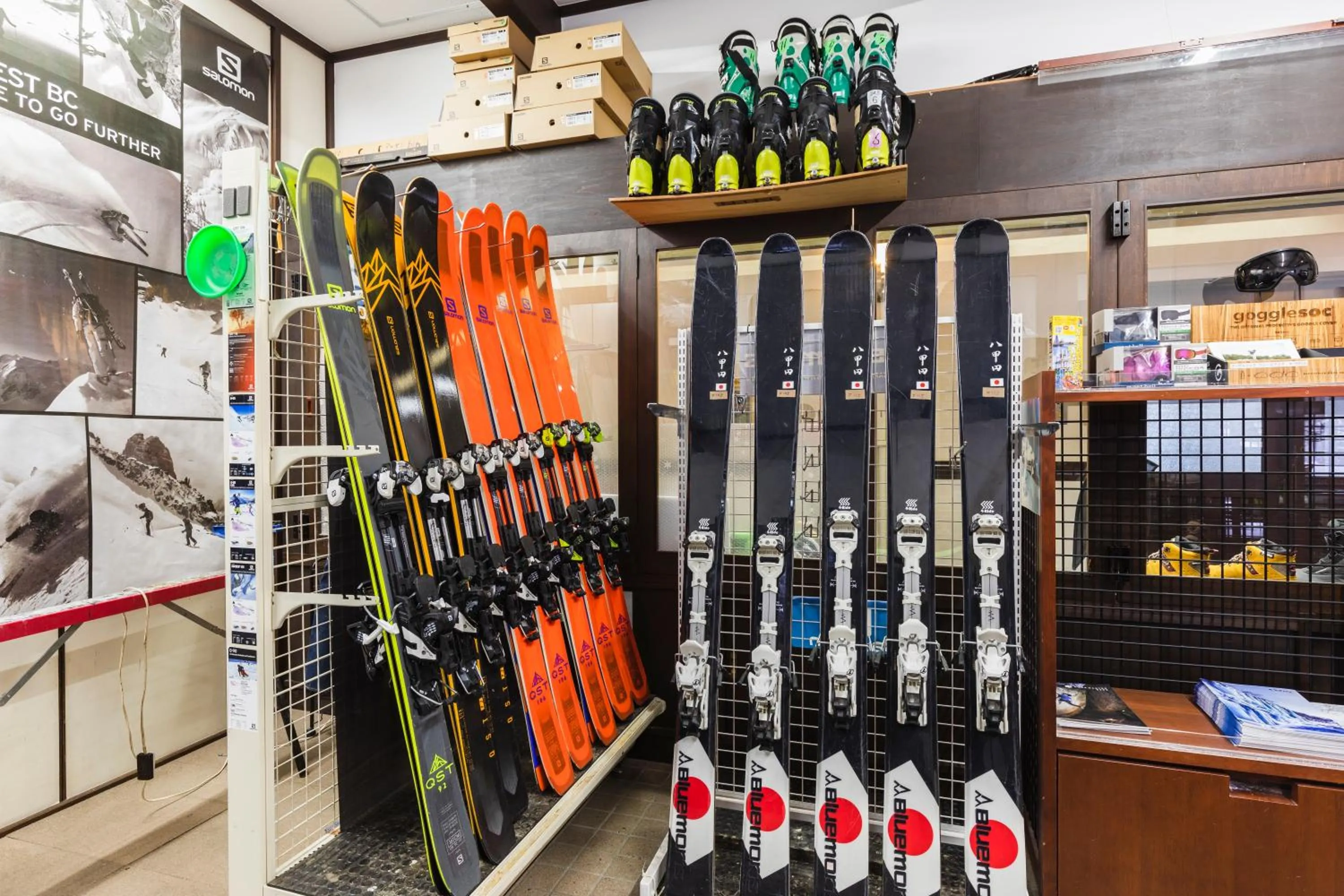 Skiing in Hotel Jogakura