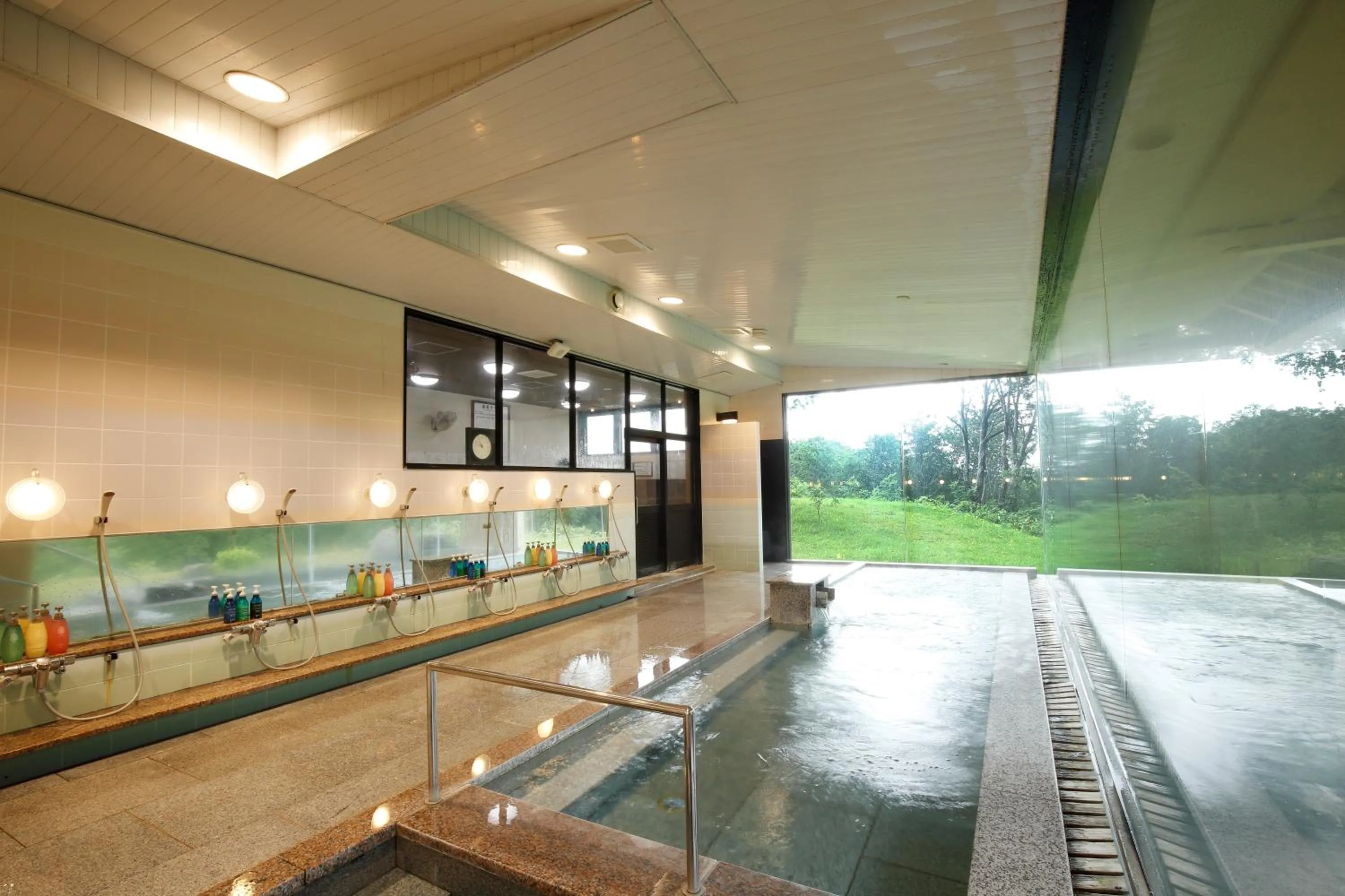 Hot Spring Bath in Hotel Jogakura