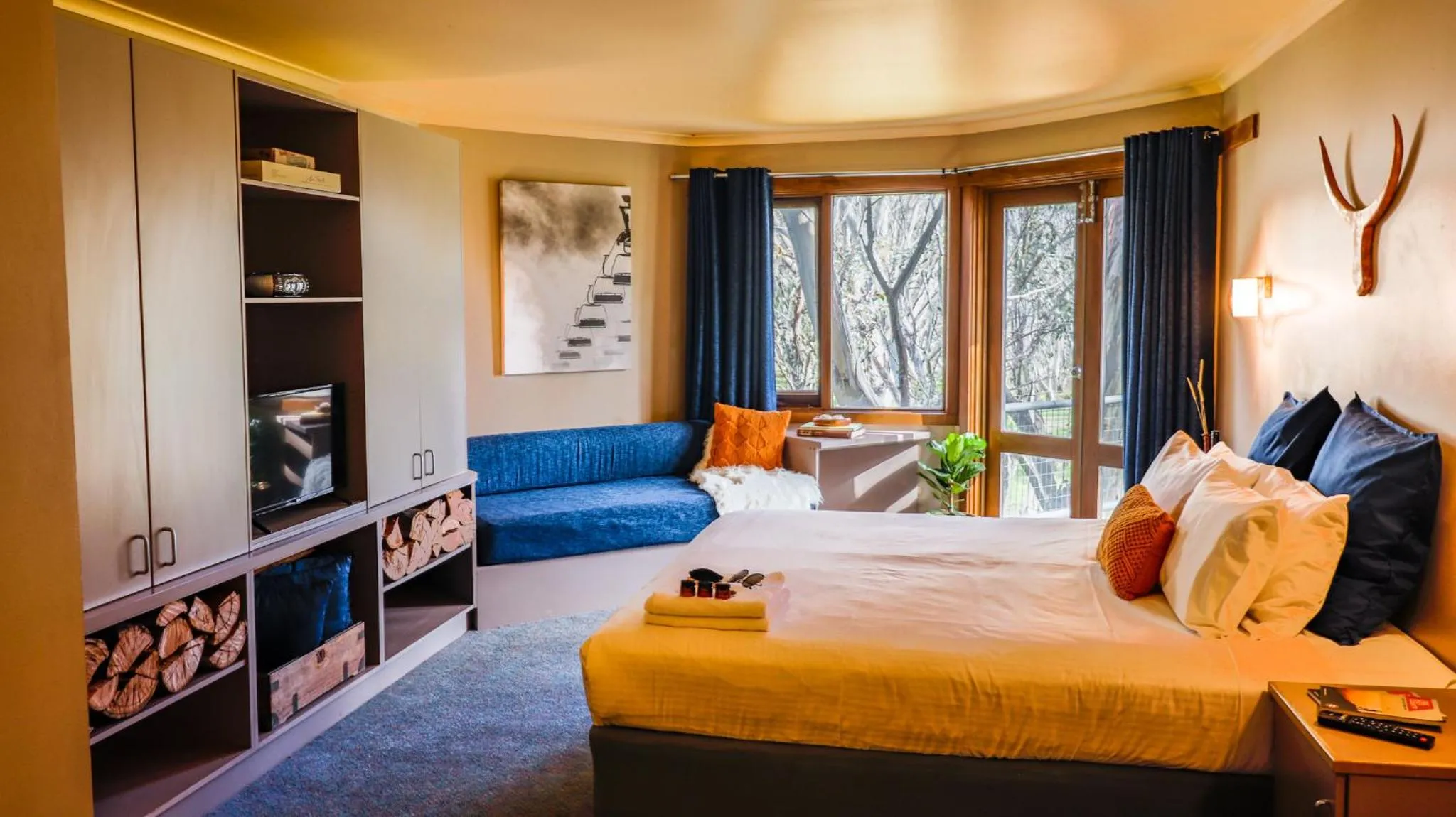 Bed in Hotel High Plains