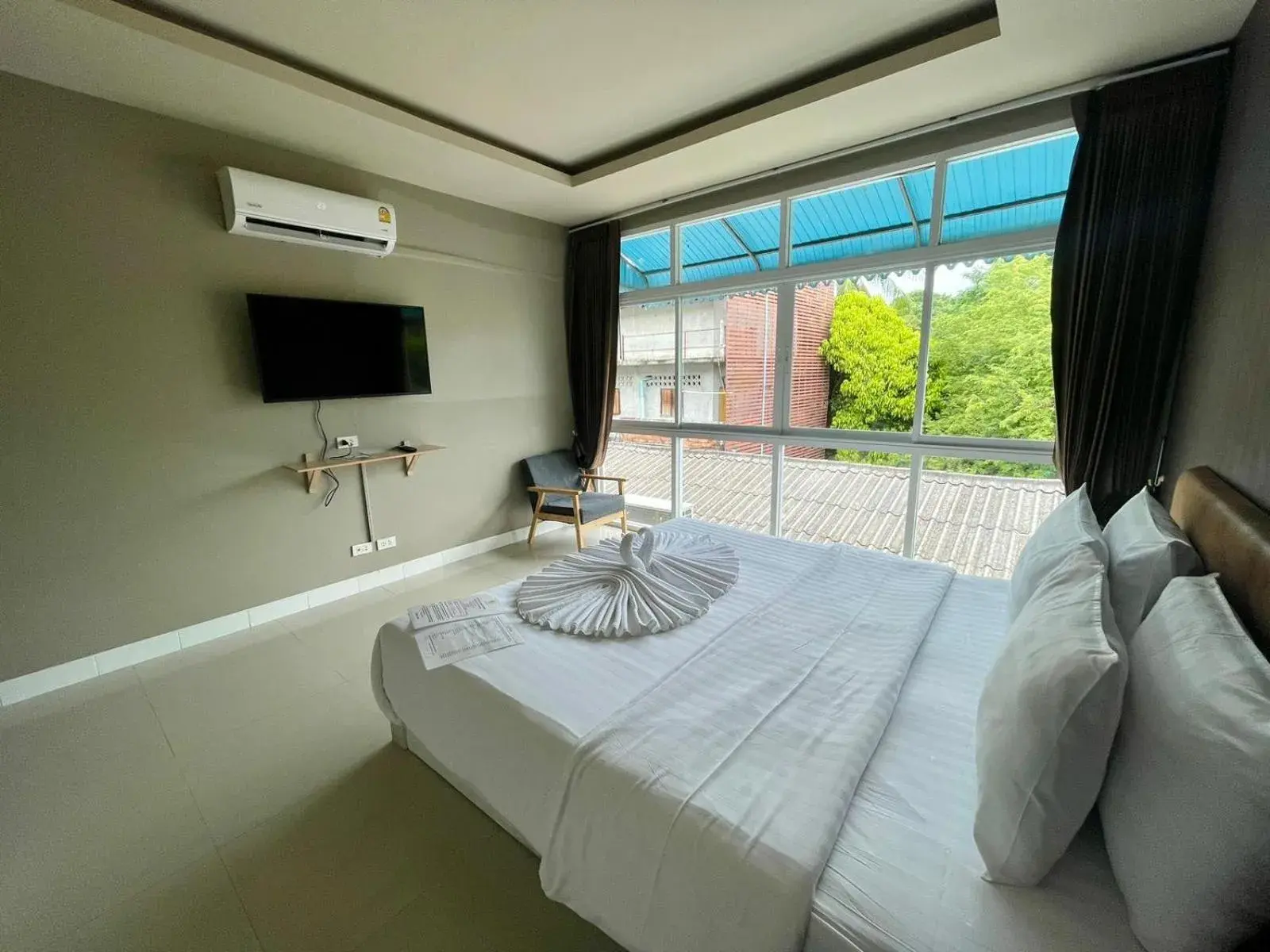 Superior Double Room in Lenny's Koh Samui Superior Double Room in Lenny's Koh Samui