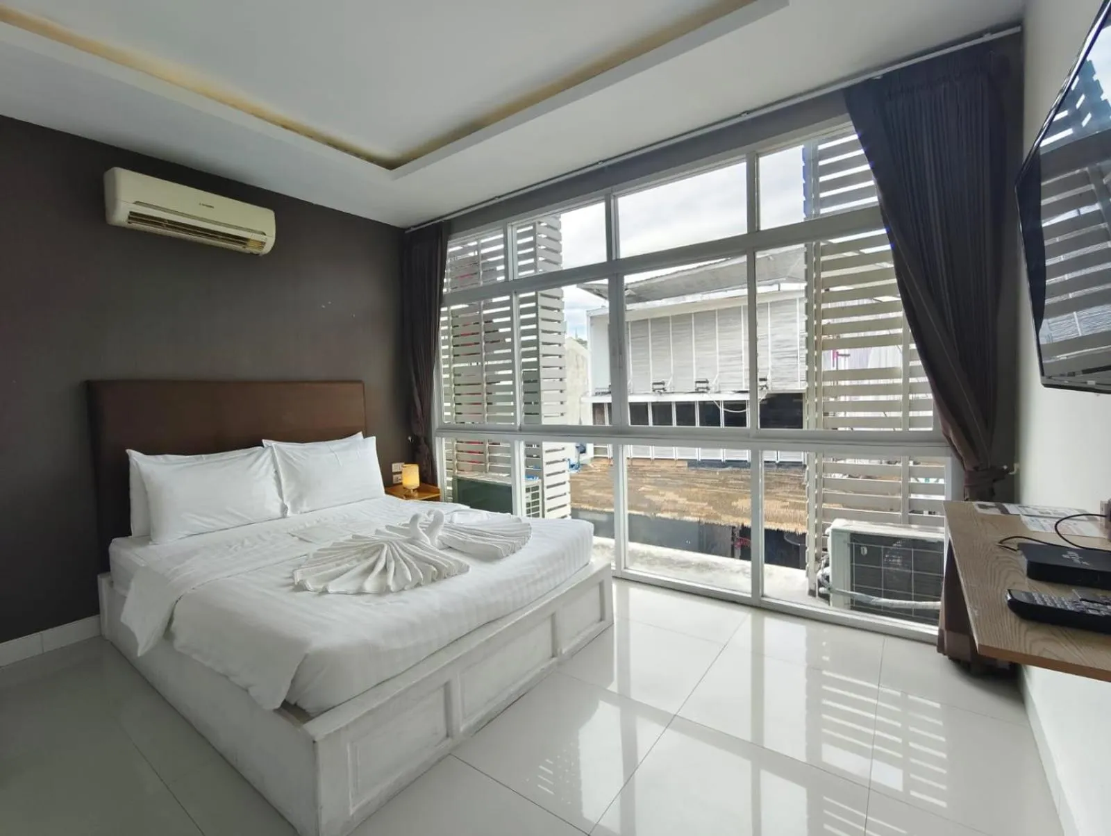 TV and multimedia, Bed in Lenny's Koh Samui