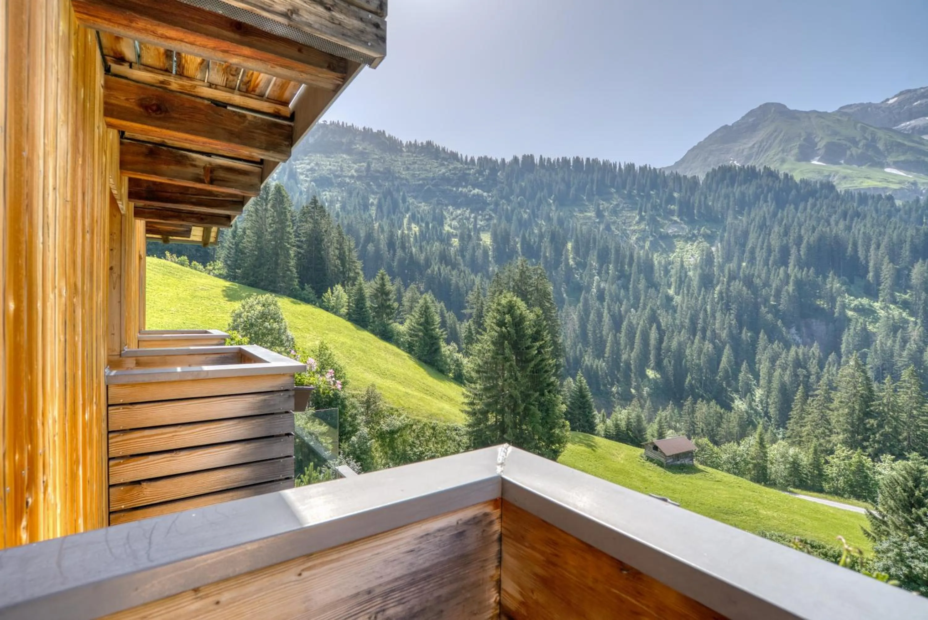 Mountain view in HUS24