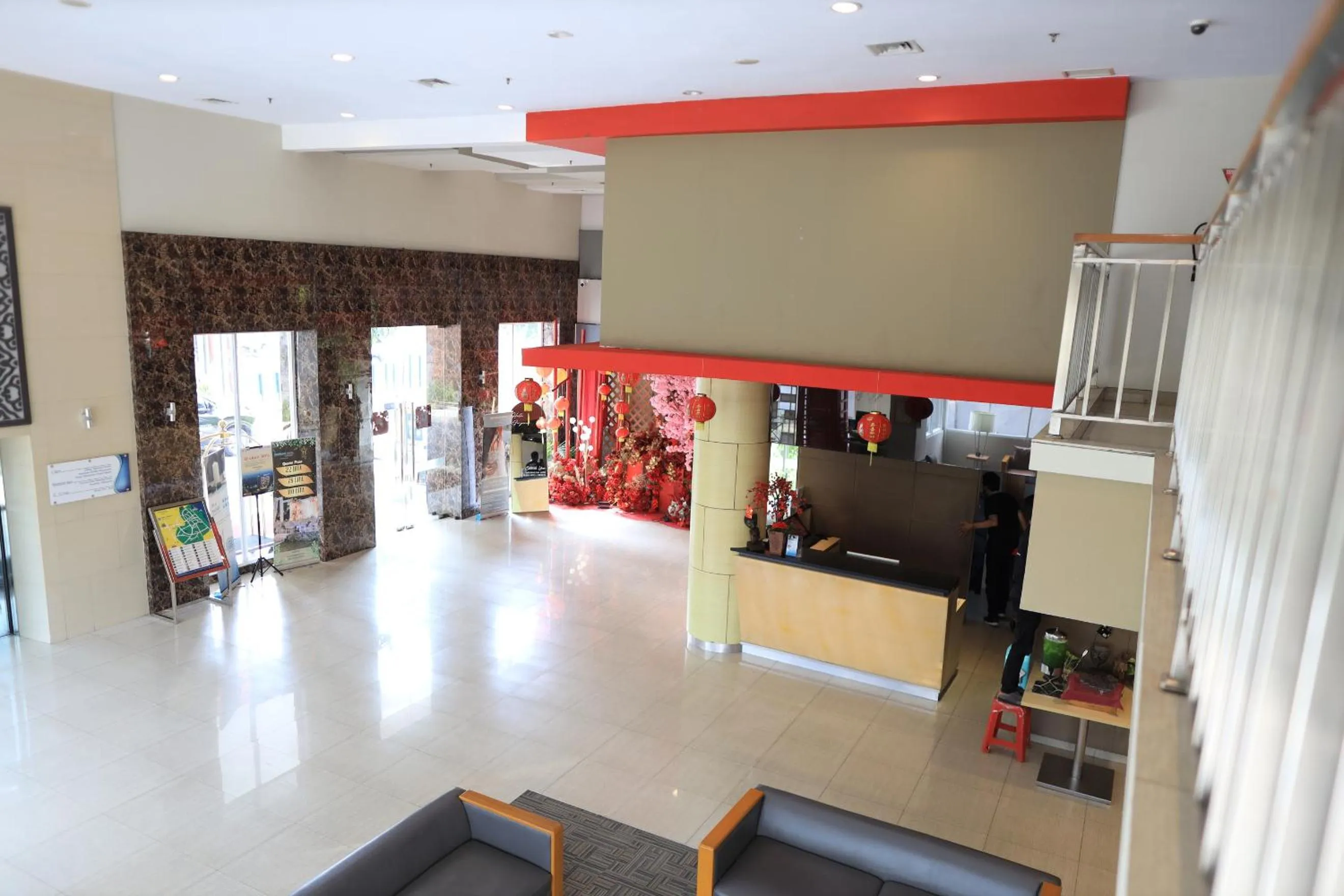 Lobby or reception in Metland Hotel Cirebon