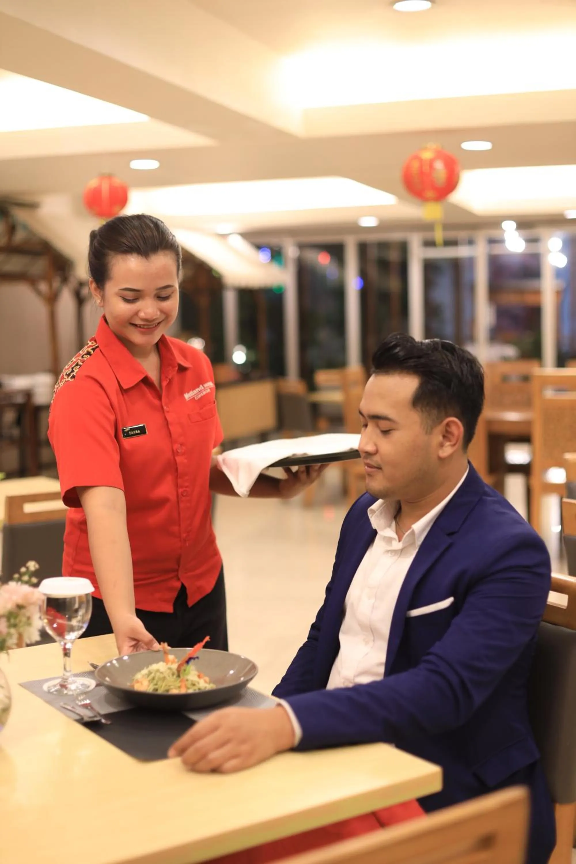 Restaurant/places to eat in Metland Hotel Cirebon