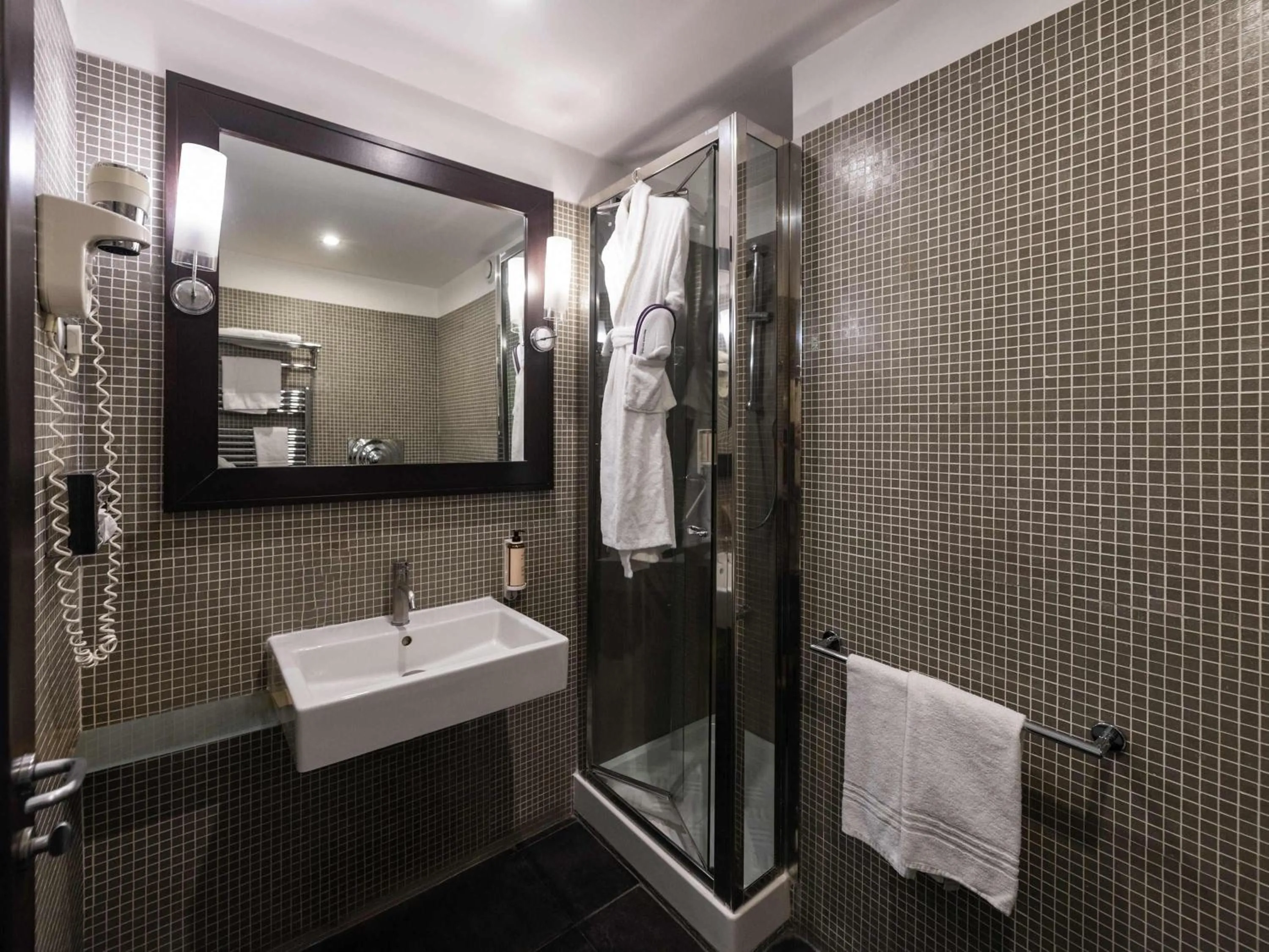 Bedroom in Mercure Palermo Centro