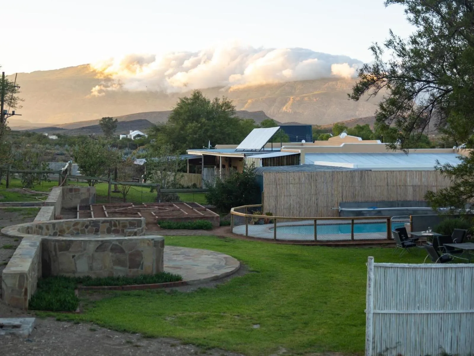 Pool view in Klaarstroom Hotel