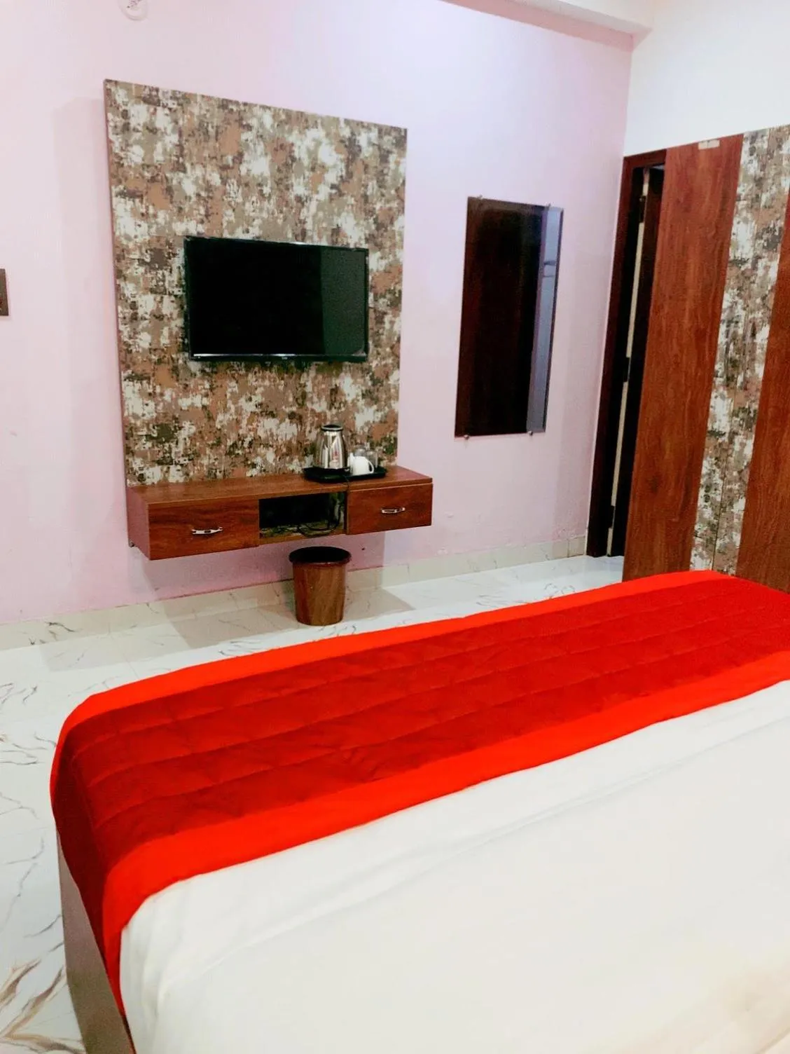 Bedroom in The horizon inn