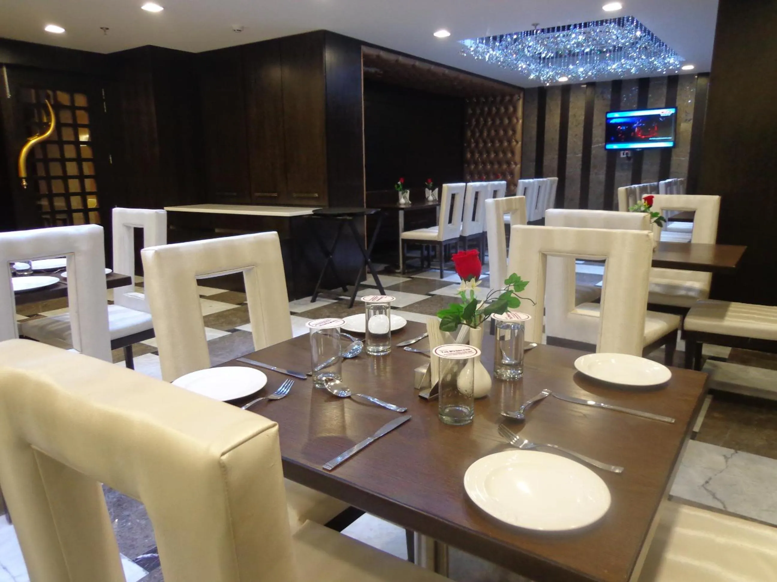 Restaurant/places to eat in Hotel Taj Princess - Boutique Hotel