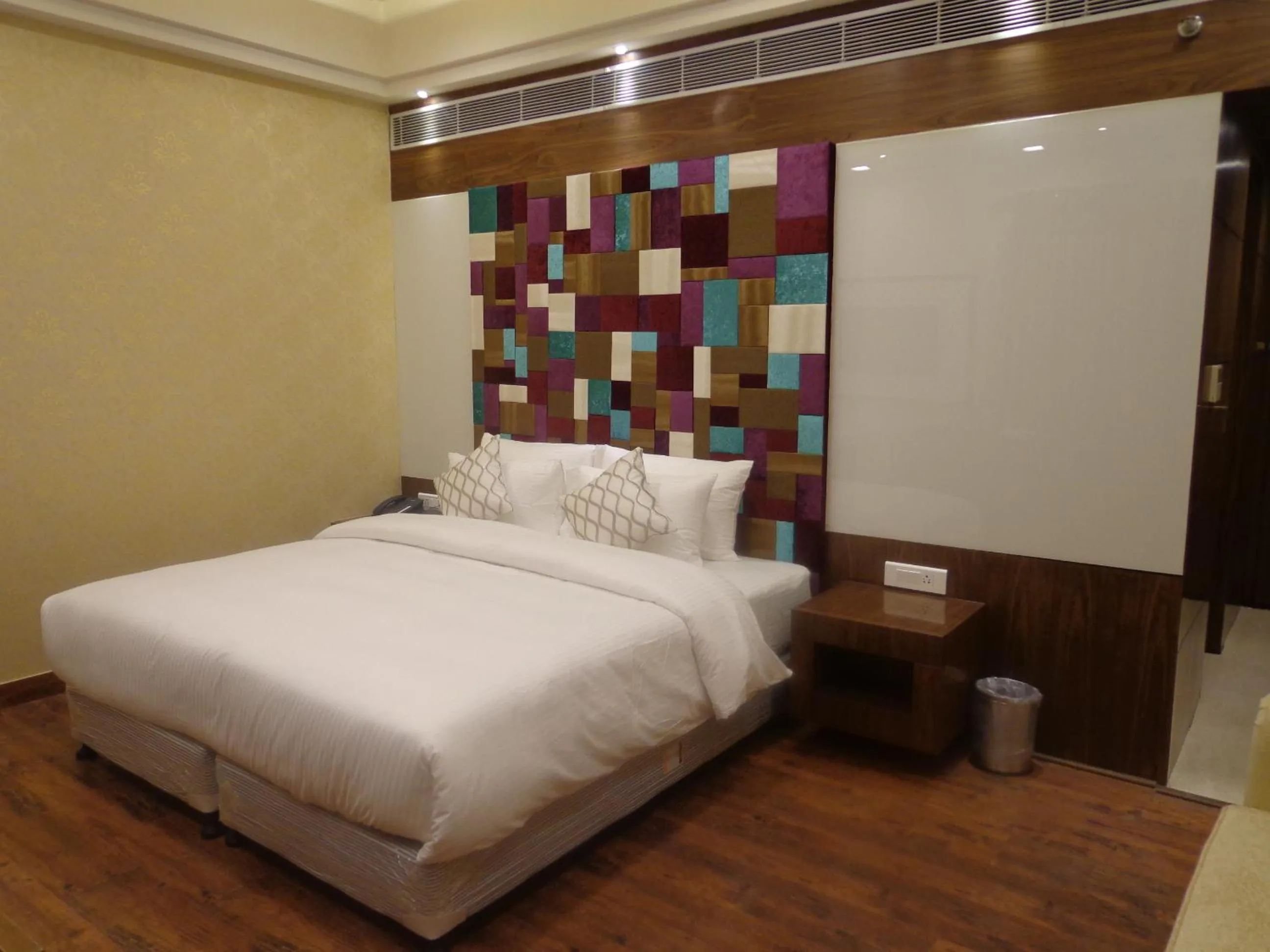 Bedroom, Bed in Hotel Taj Princess - Boutique Hotel