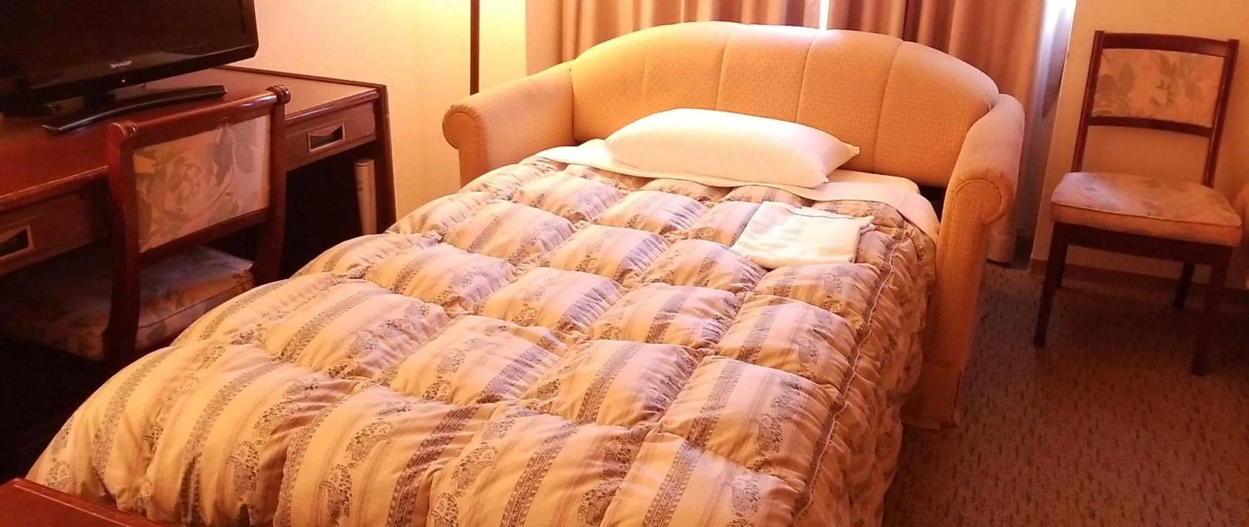 Bed in Hotel Grand Terrace Toyama