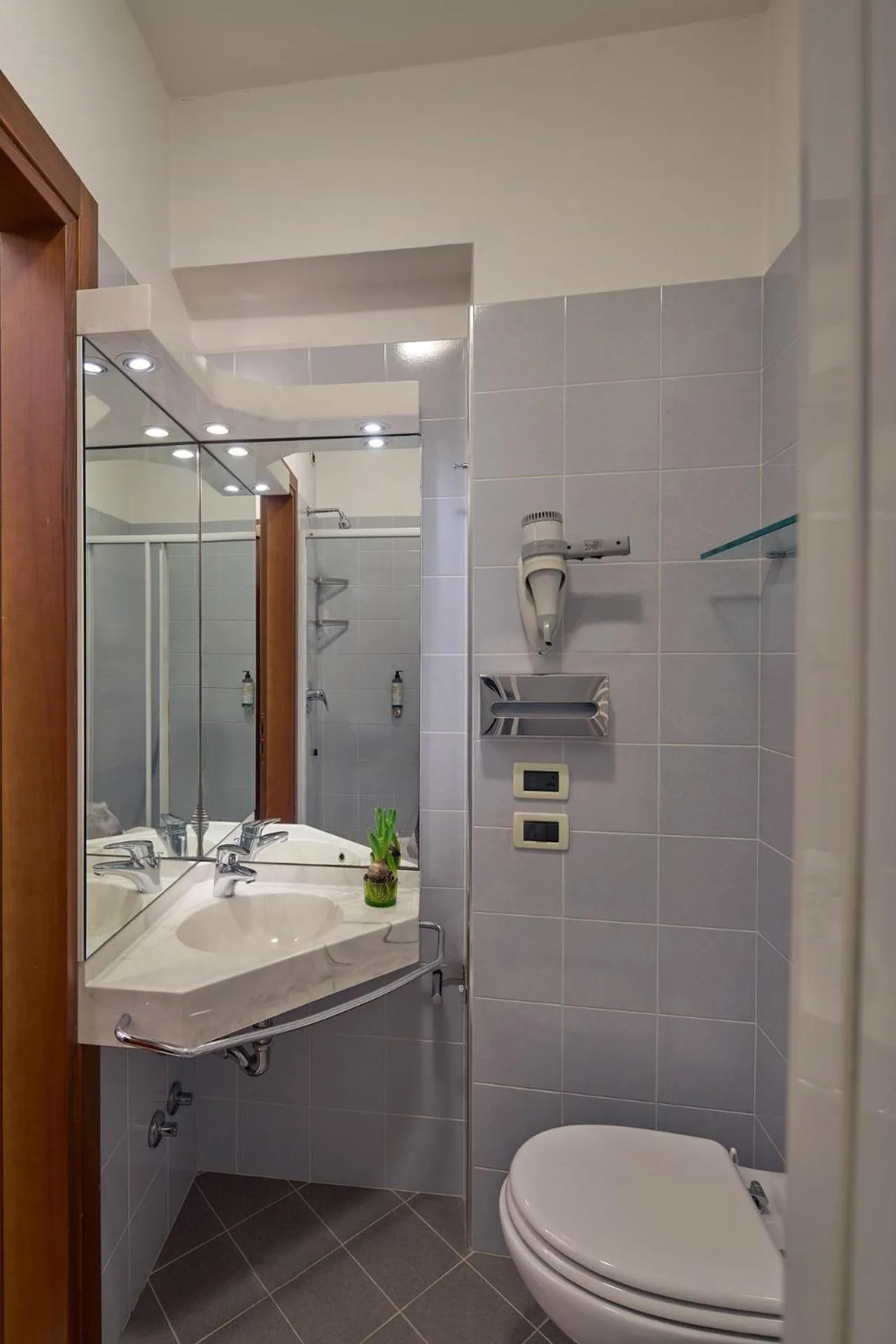 Bathroom in UNAHOTELS Ala Venezia-Adults 16