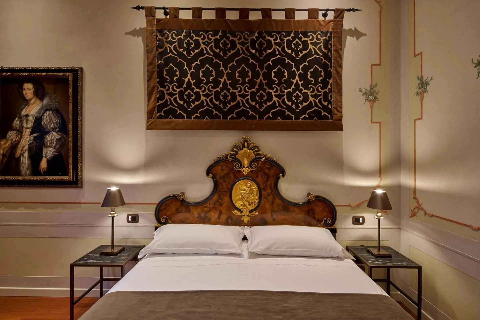 Bed in UNAHOTELS Ala Venezia-Adults 16