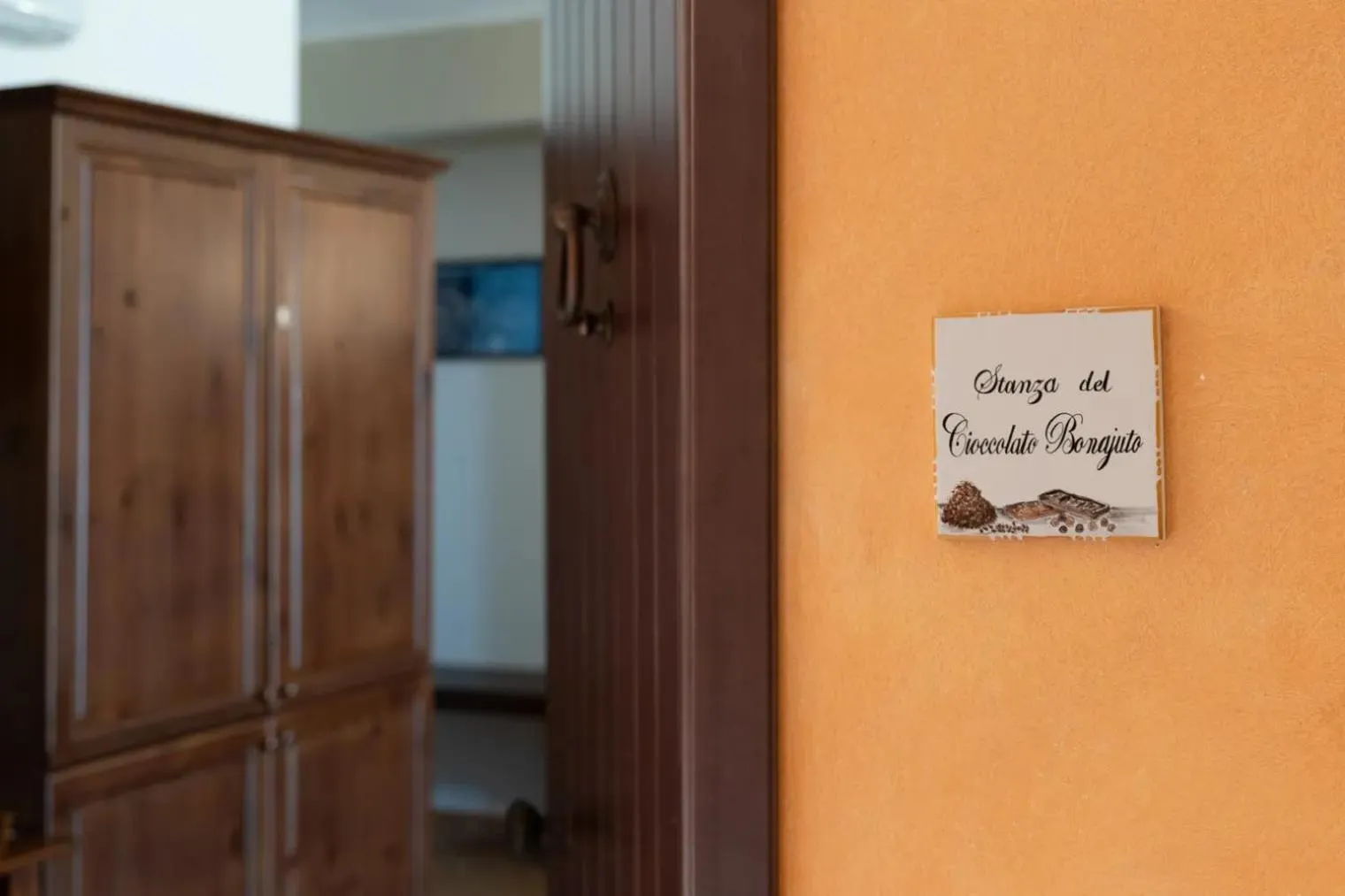 Text overlay in Sikania Suite