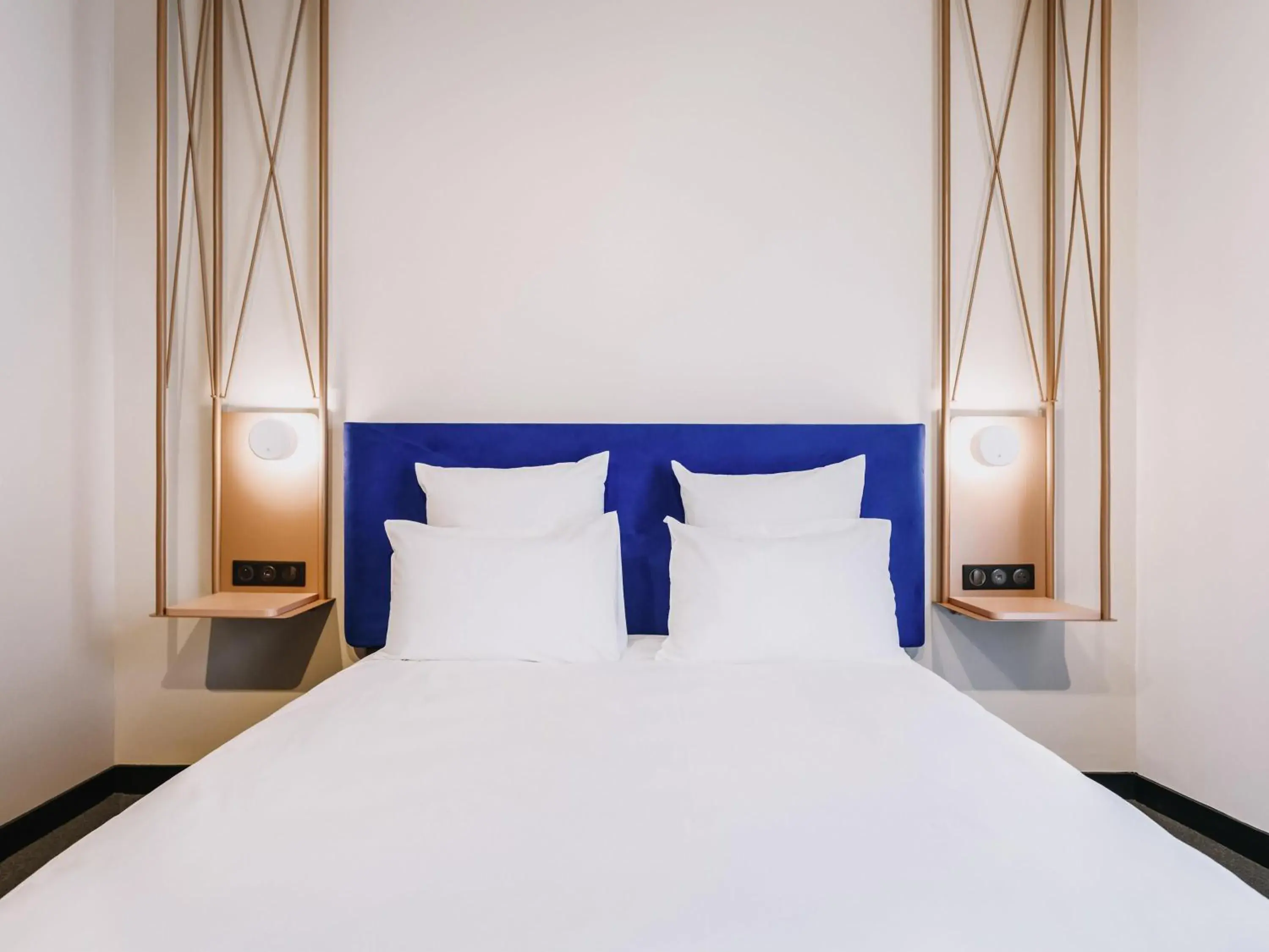 Standard Double Room in Mercure Brest Centre Port Standard Double Room in Mercure Brest Centre Port