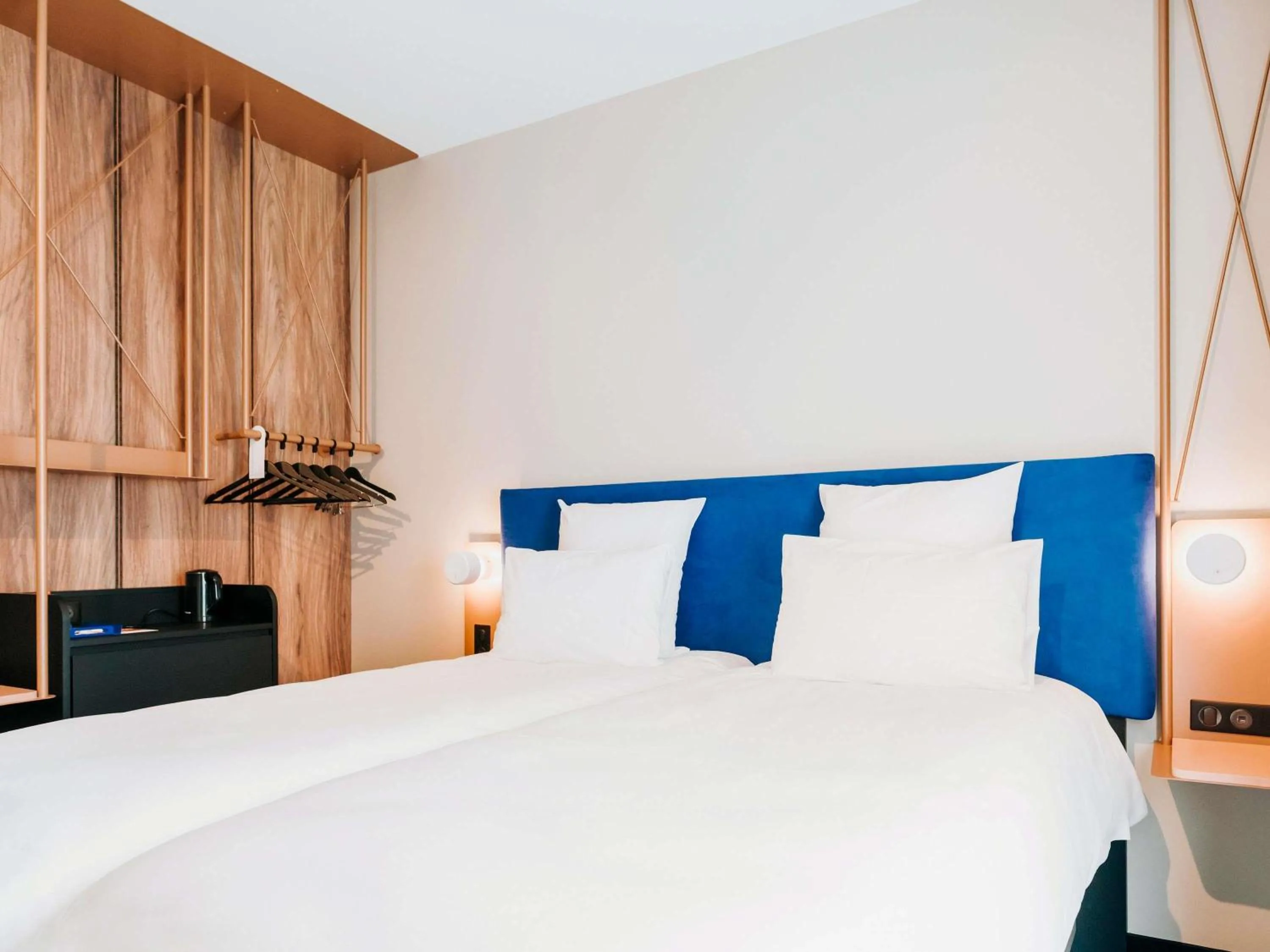 Bedroom, Bed in Mercure Brest Centre Port