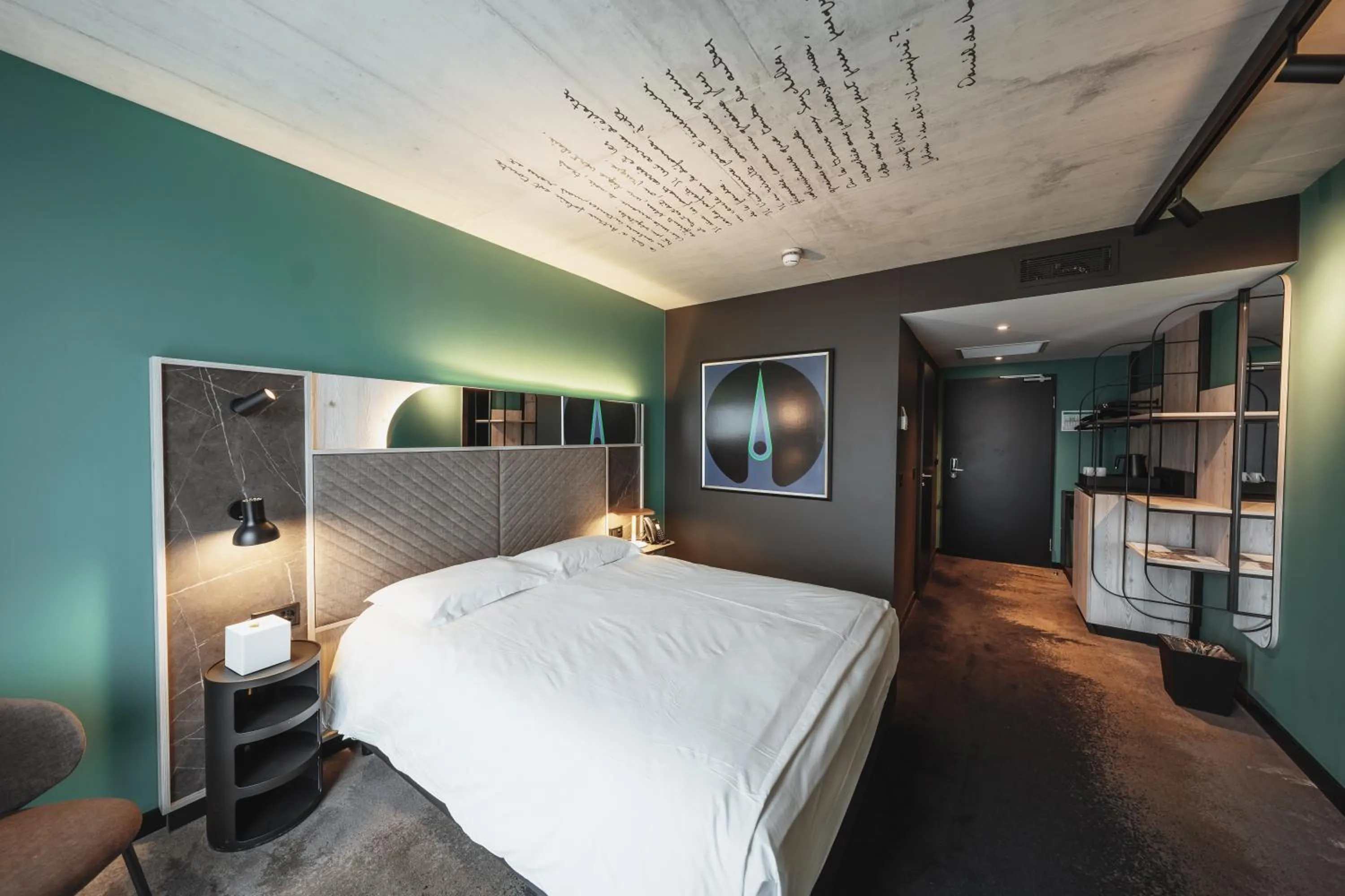 Bedroom, Bed in Mercure Hotel Delémont