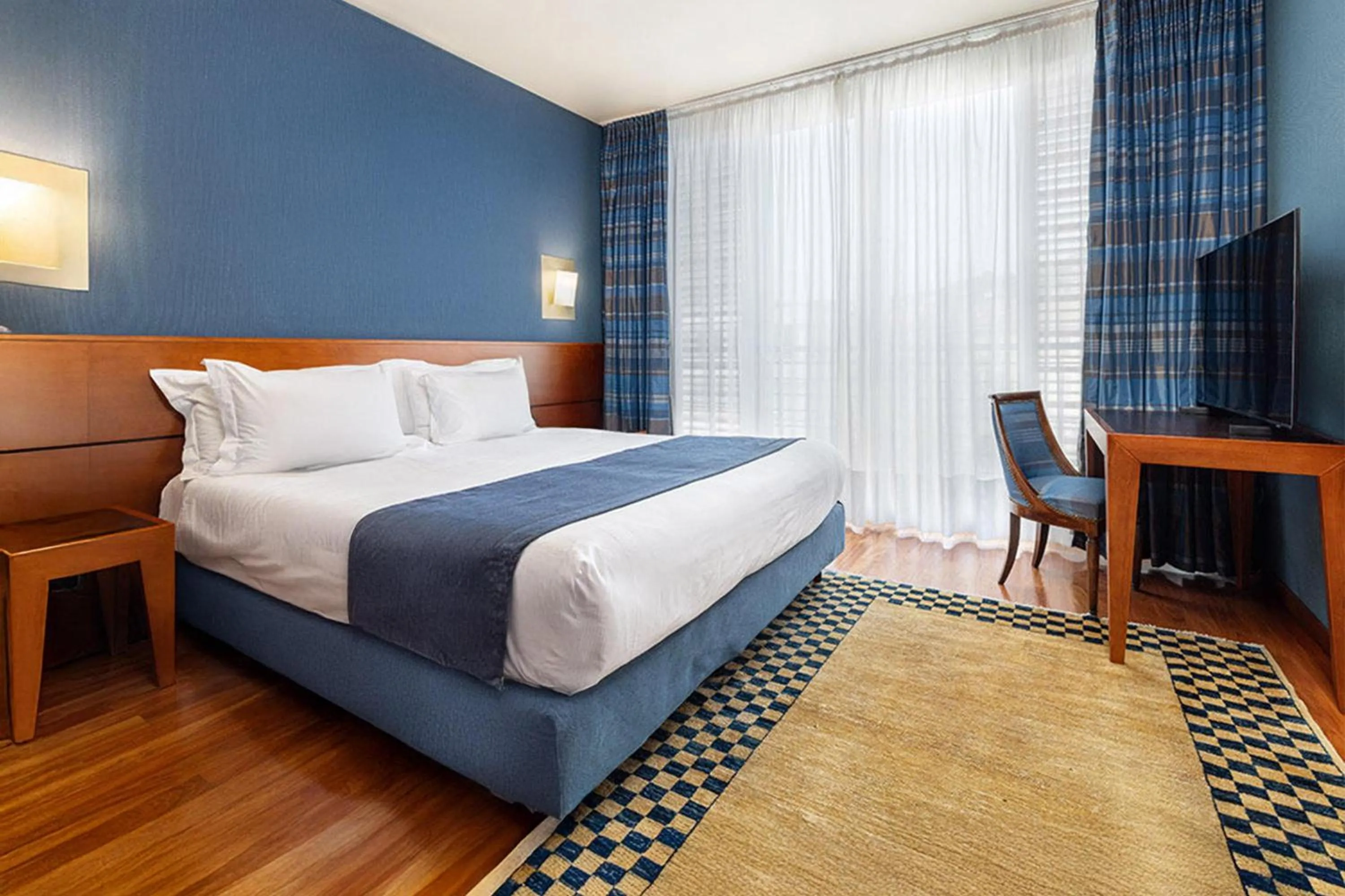 Photo of the whole room, Bed in B&B HOTEL Imperia Rossini al Teatro