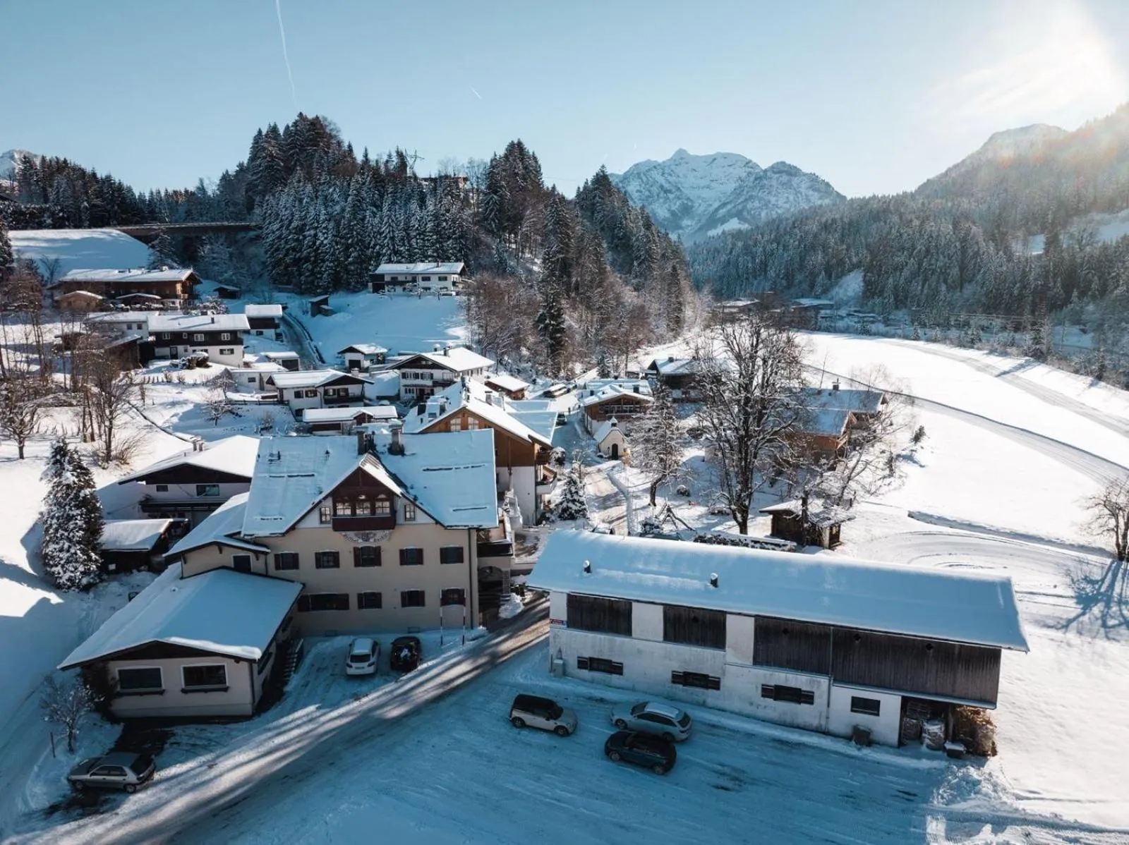 Property building in Dandler - Zimmer und Ferienwohnungen