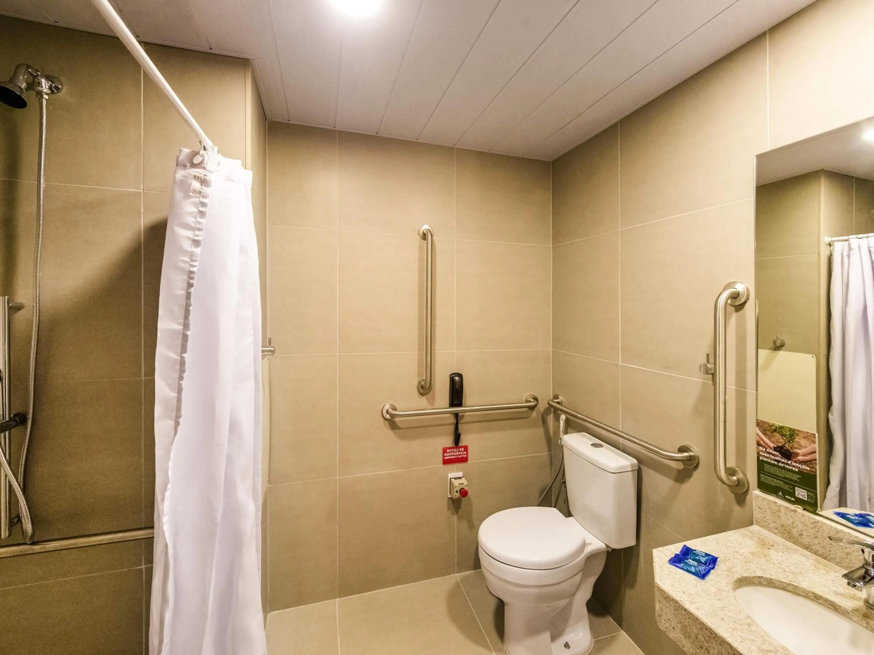 Bedroom in ibis budget Recife Jaboatão