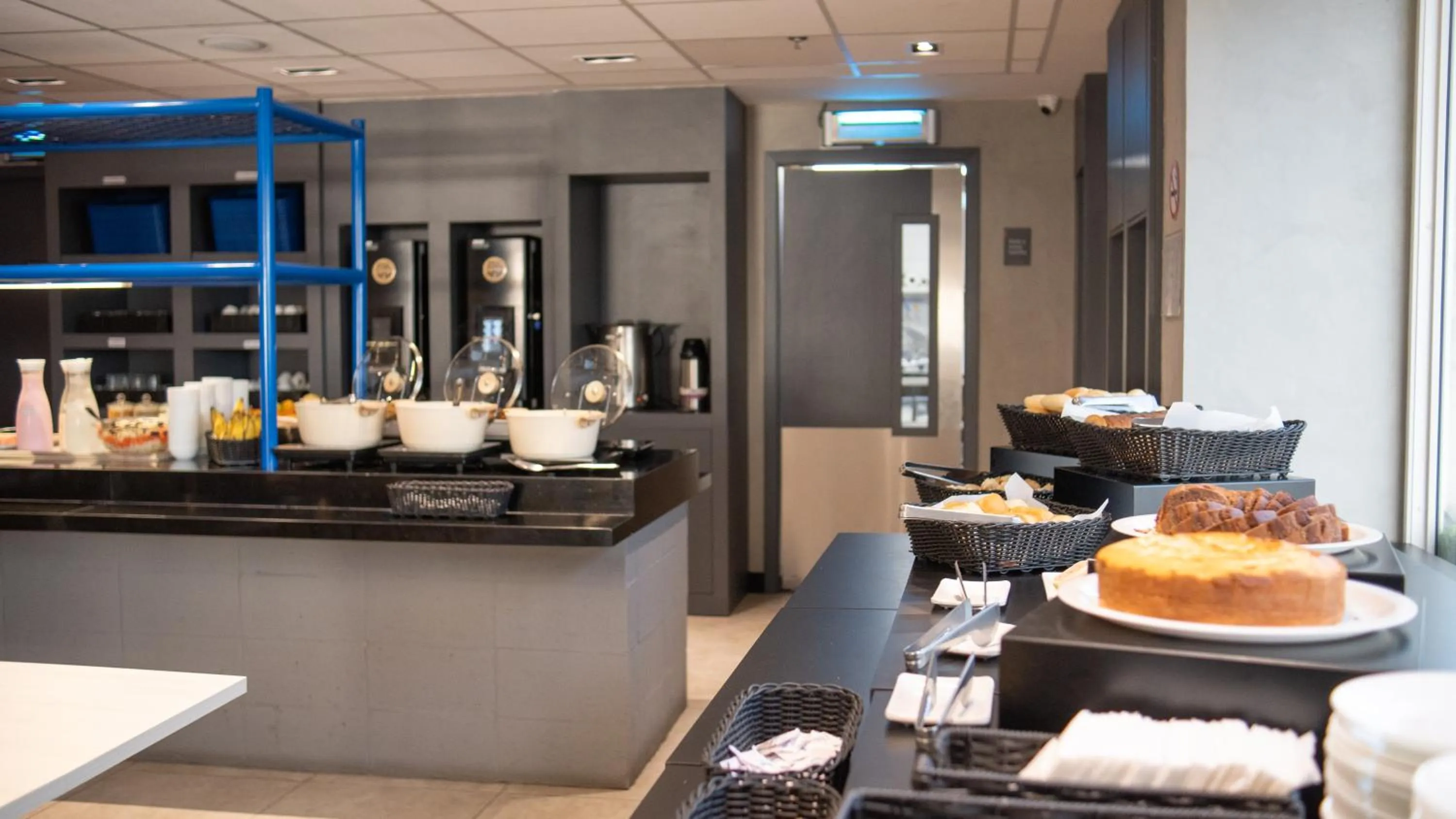 Breakfast in ibis budget Recife Jaboatão