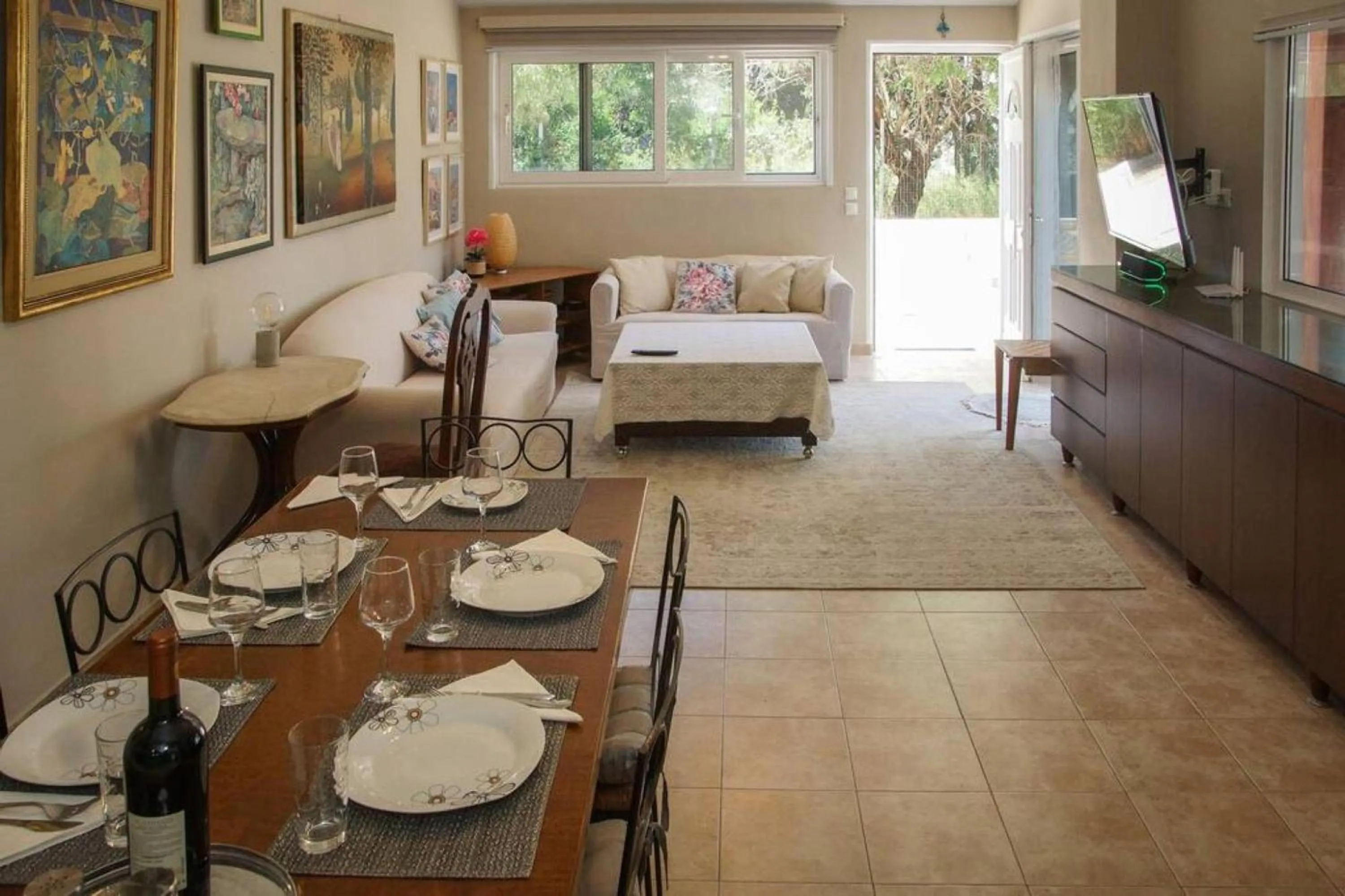 Violeta's Seaview Apartment in Rhodes