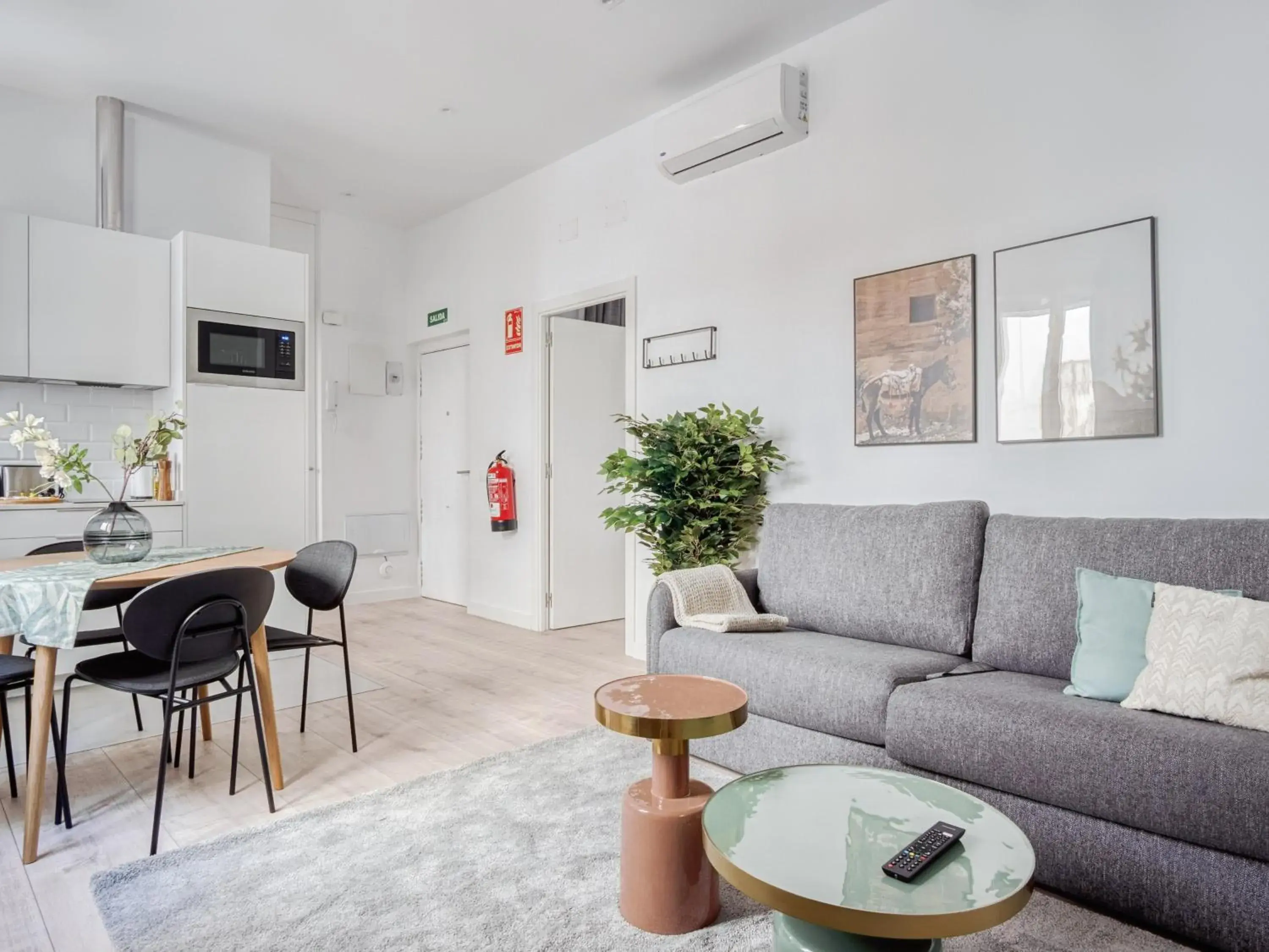 One-Bedroom Apartment in Limehome Madrid Calle Ave María - estancia temporal One-Bedroom Apartment in Limehome Madrid Calle Ave María - estancia temporal