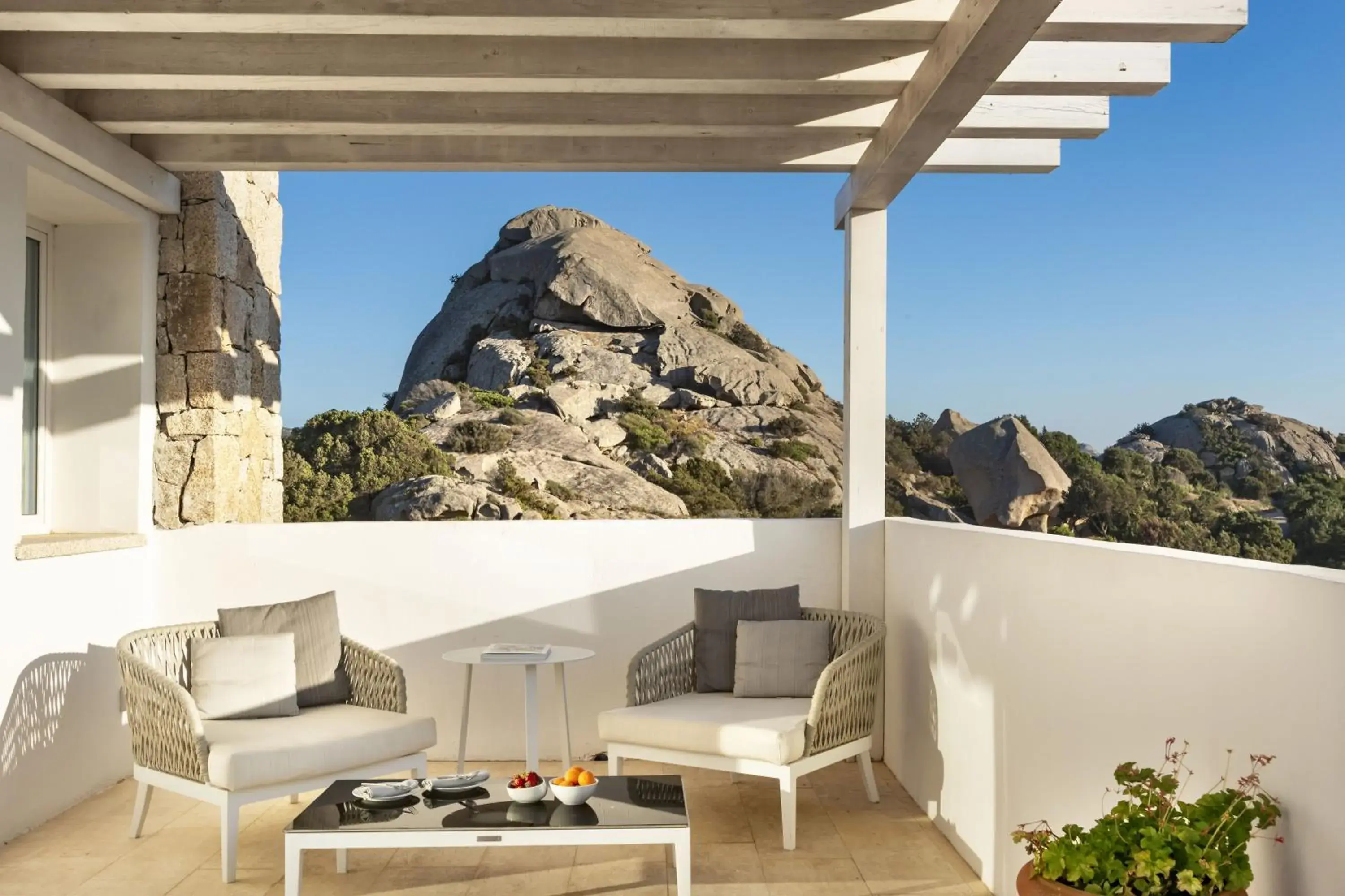 Queen Suite with Sea View in Hotel Grand Relais Dei Nuraghi Queen Suite with Sea View in Hotel Grand Relais Dei Nuraghi